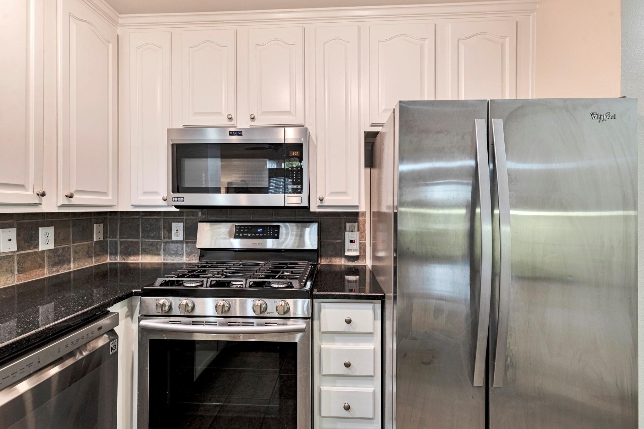 9525 N Capital Of Texas Highway # 124