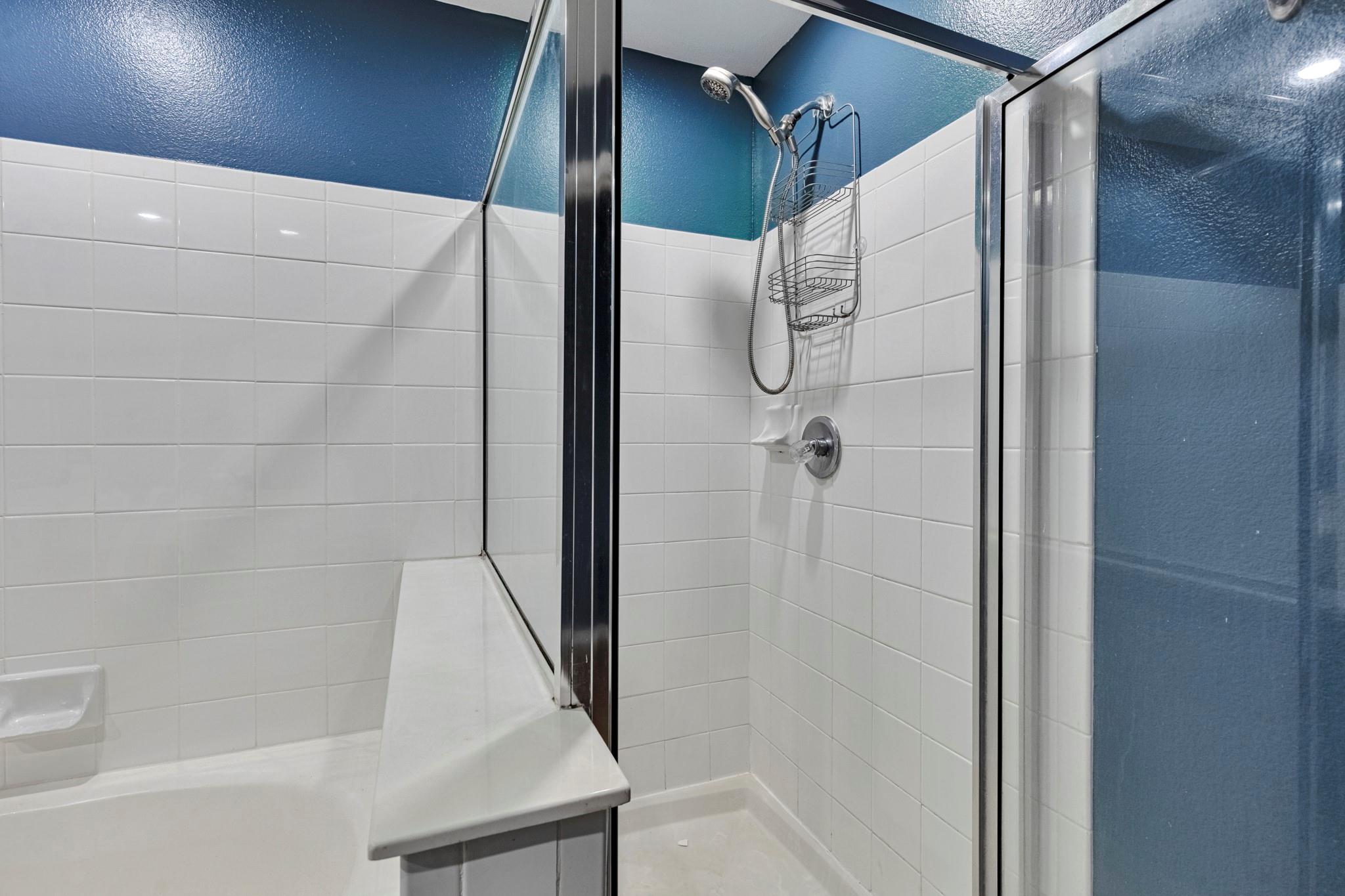 9525 N Capital Of Texas Highway # 124