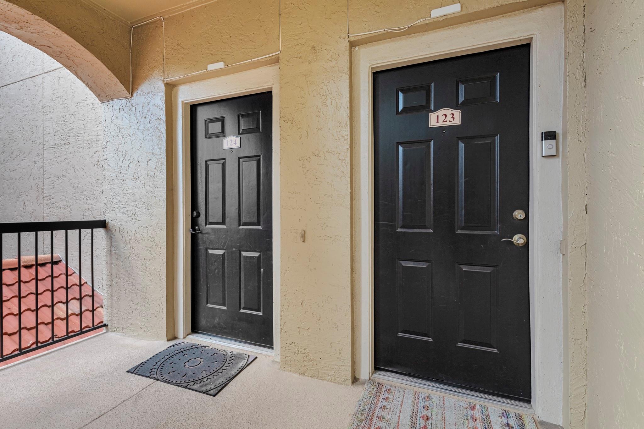 9525 N Capital Of Texas Highway # 124