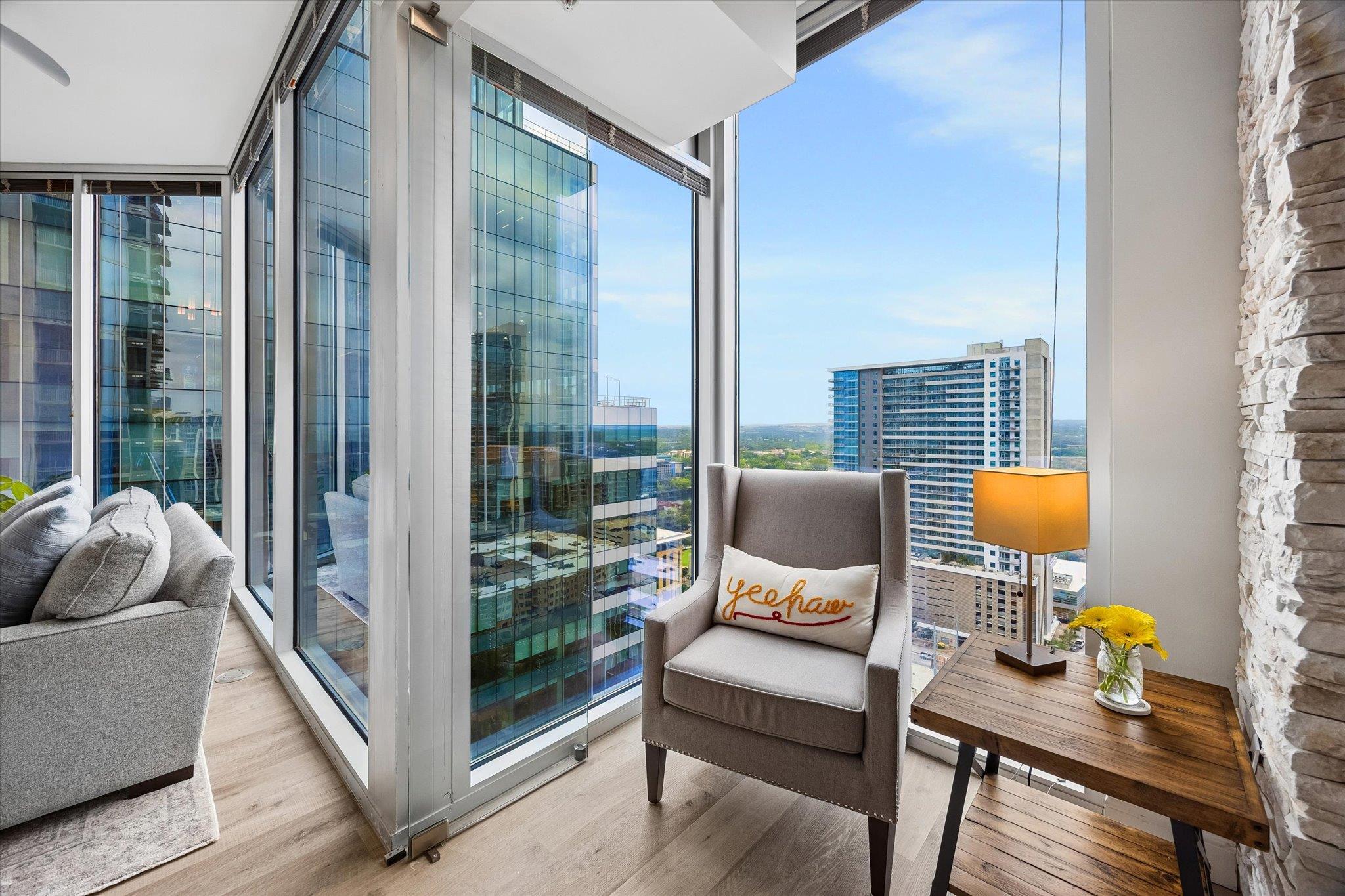 360 Nueces ST # 2302