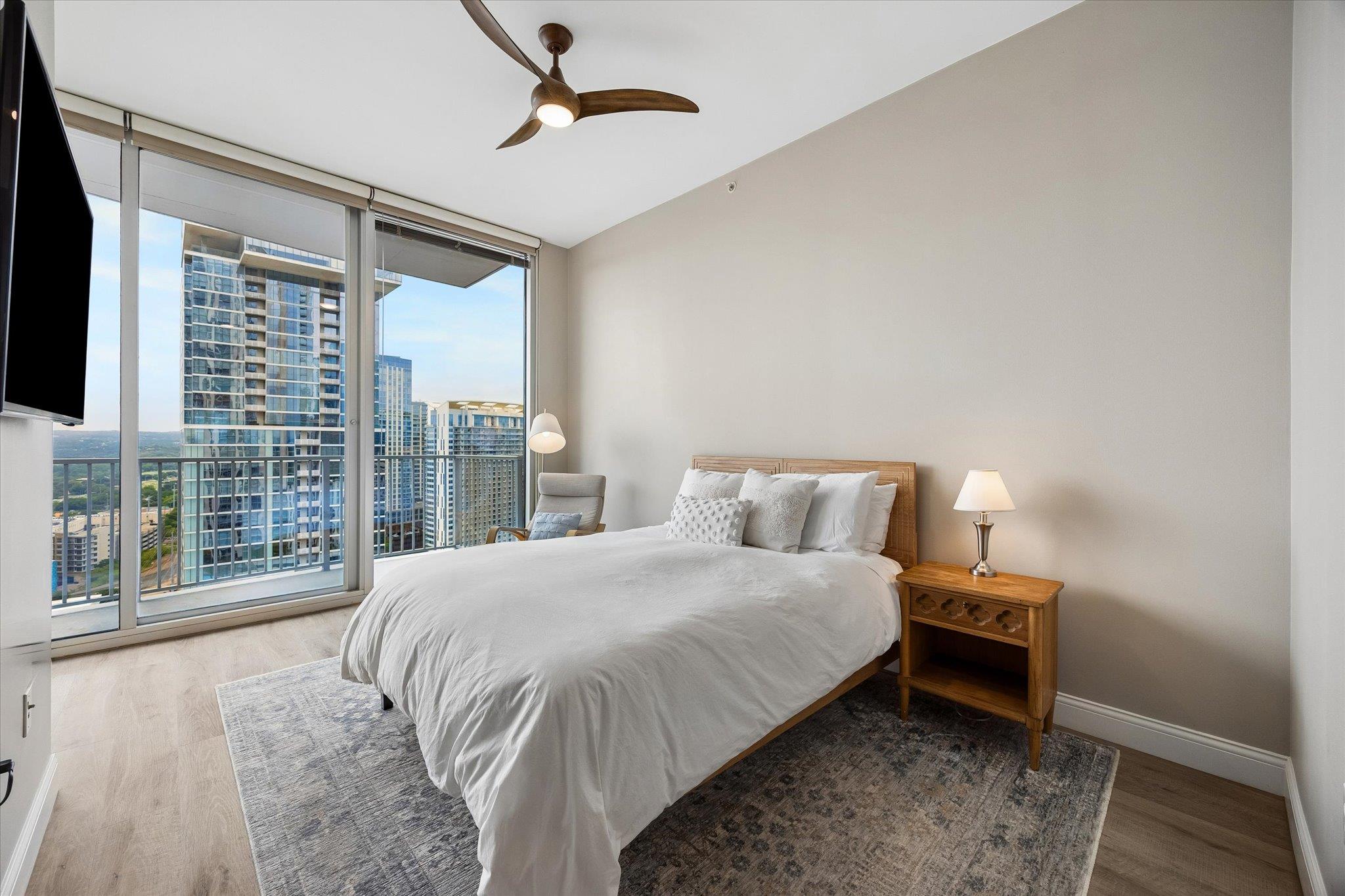 360 Nueces ST # 2302