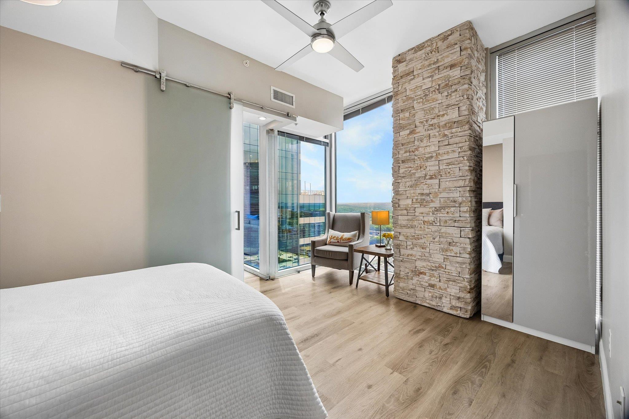 360 Nueces ST # 2302
