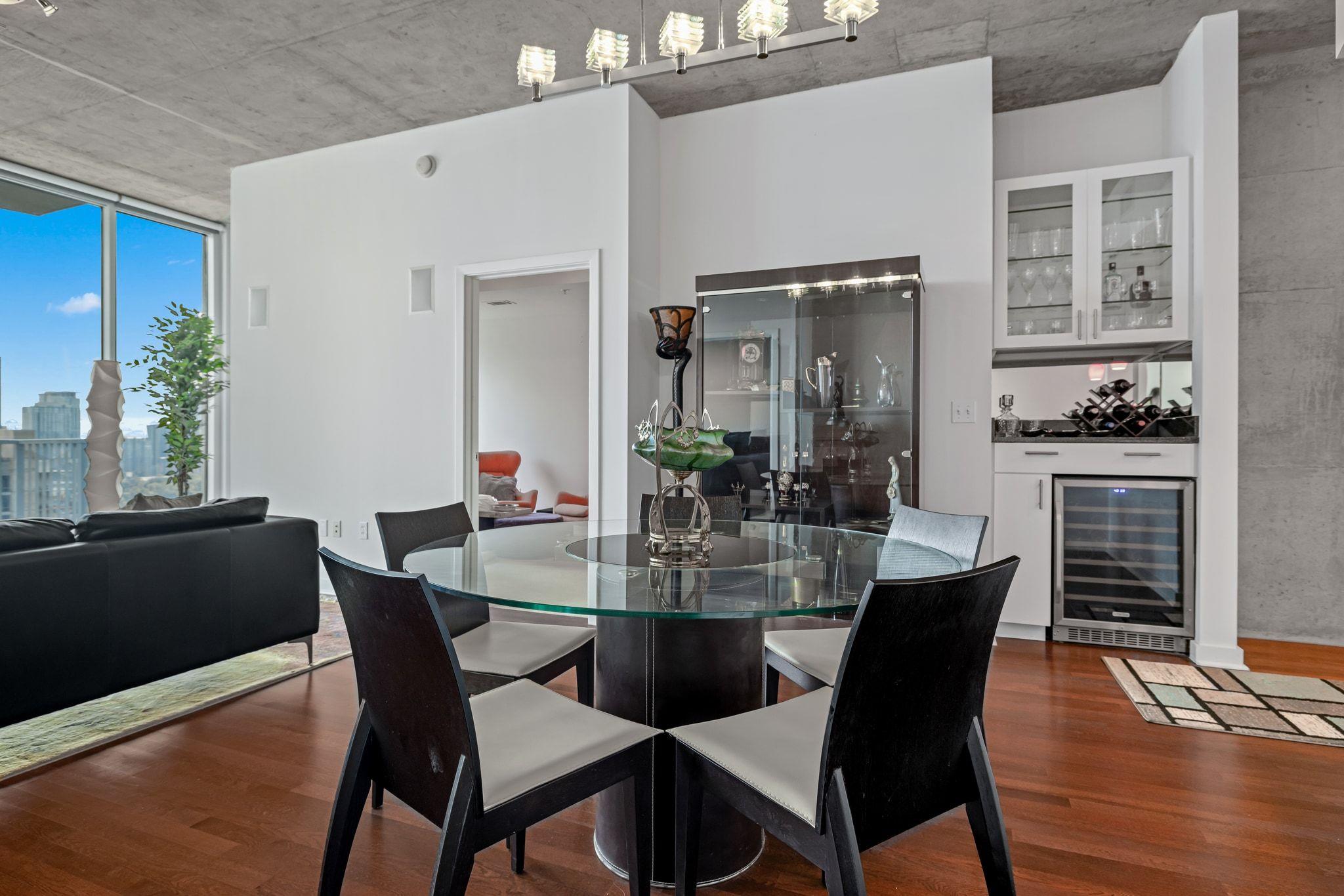 360 Nueces ST # 2105