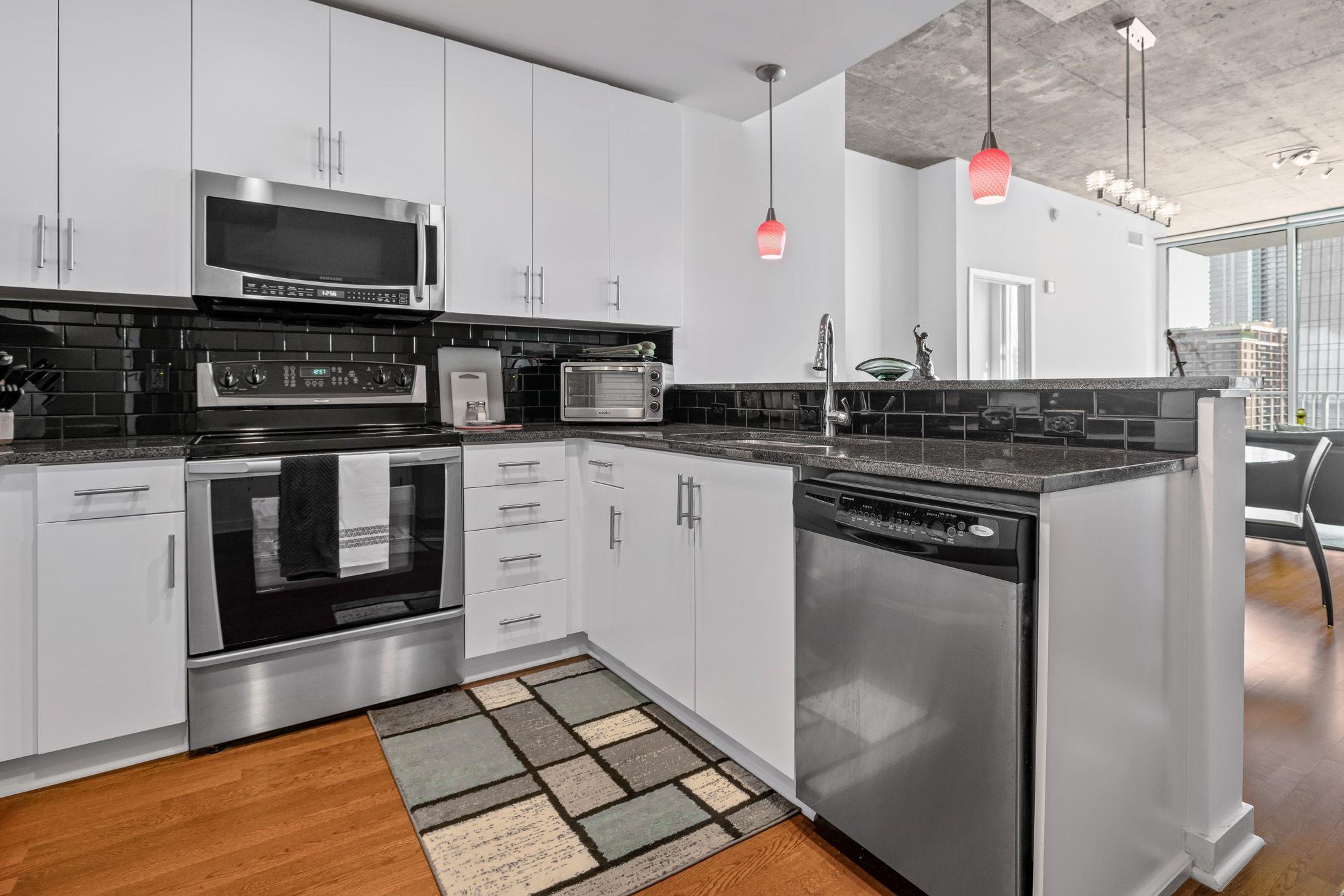 360 Nueces ST # 2105