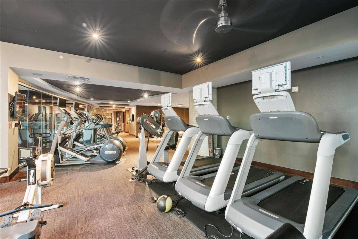 360 Nueces ST # 2105