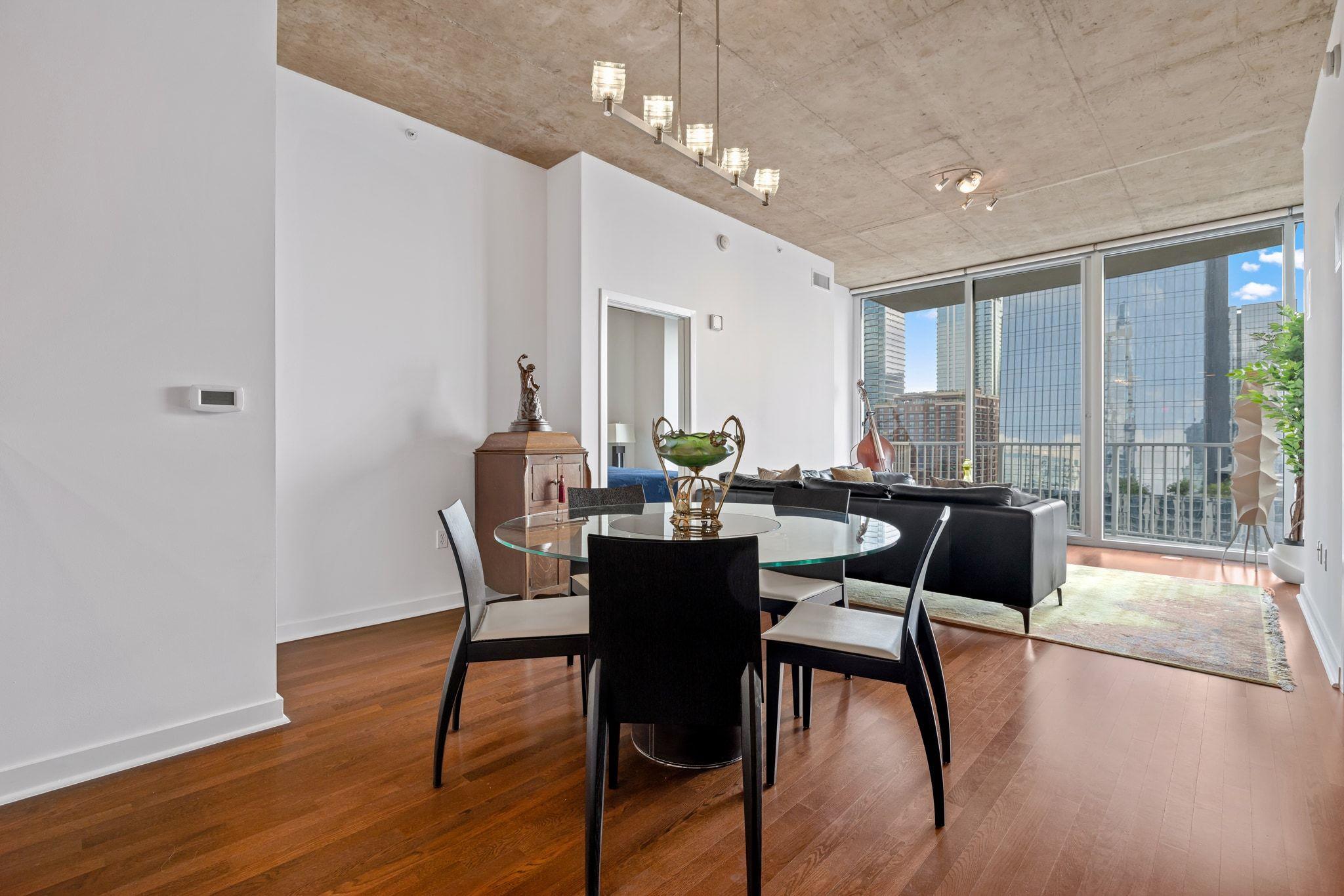 360 Nueces ST # 2105