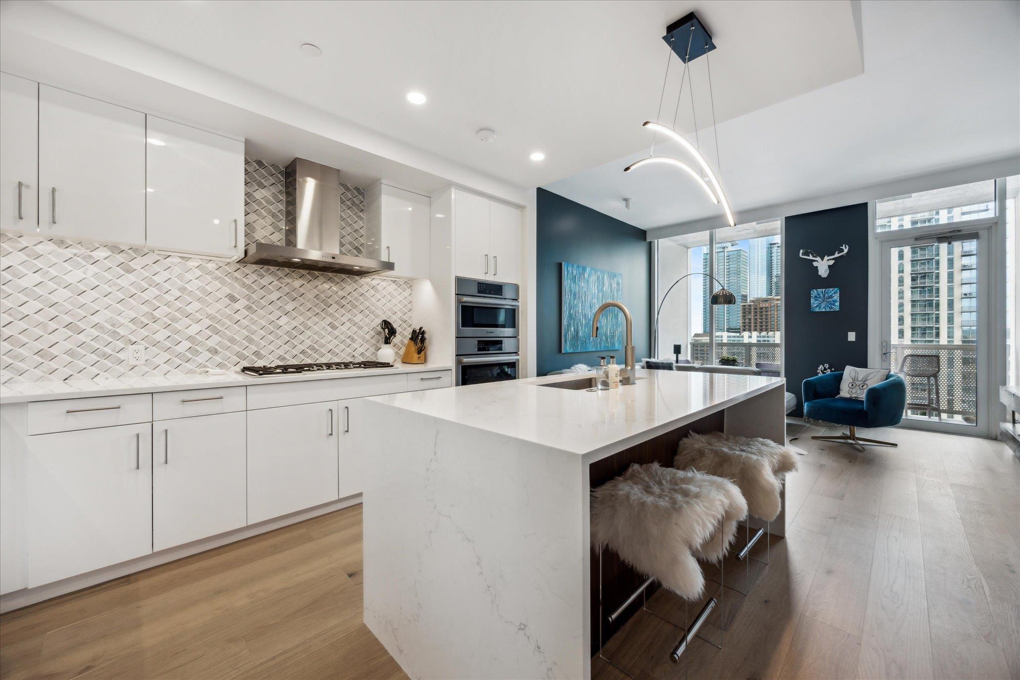 301 West Ave # 1705