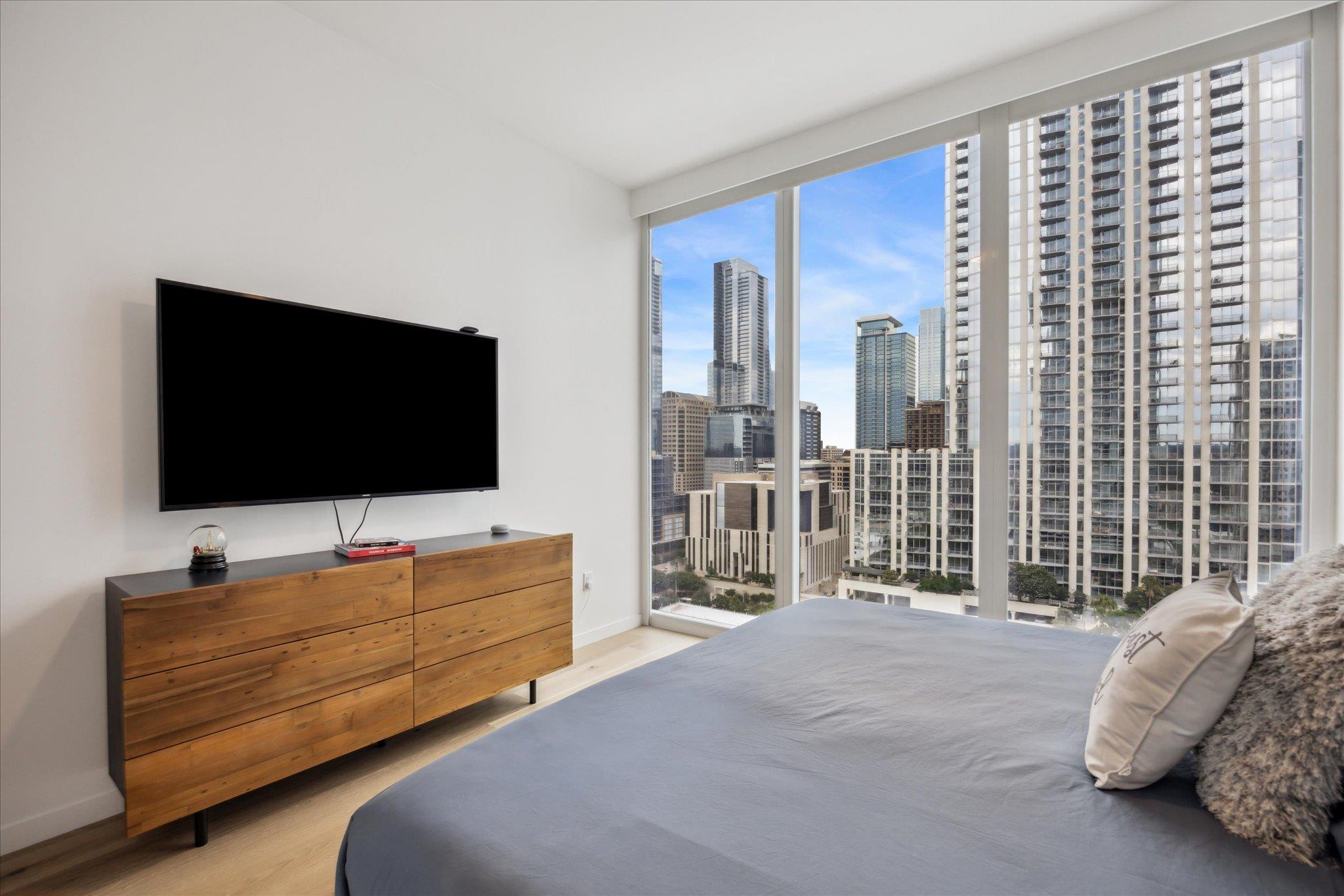 301 West Ave # 1705