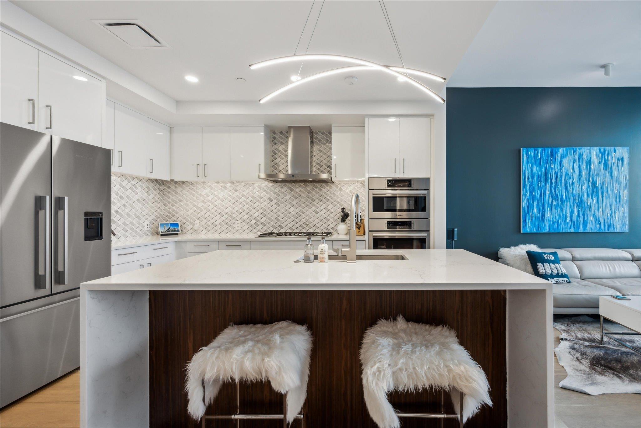 301 West Ave # 1705