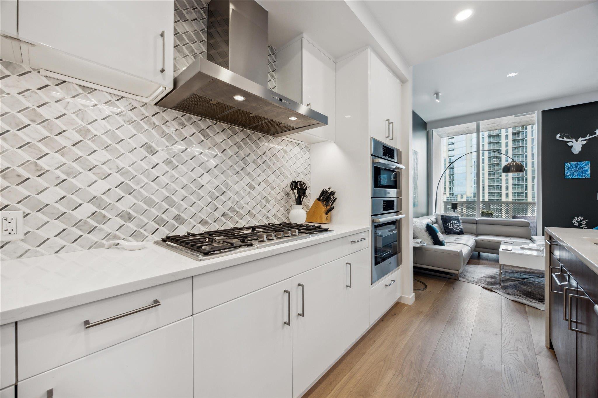 301 West Ave # 1705