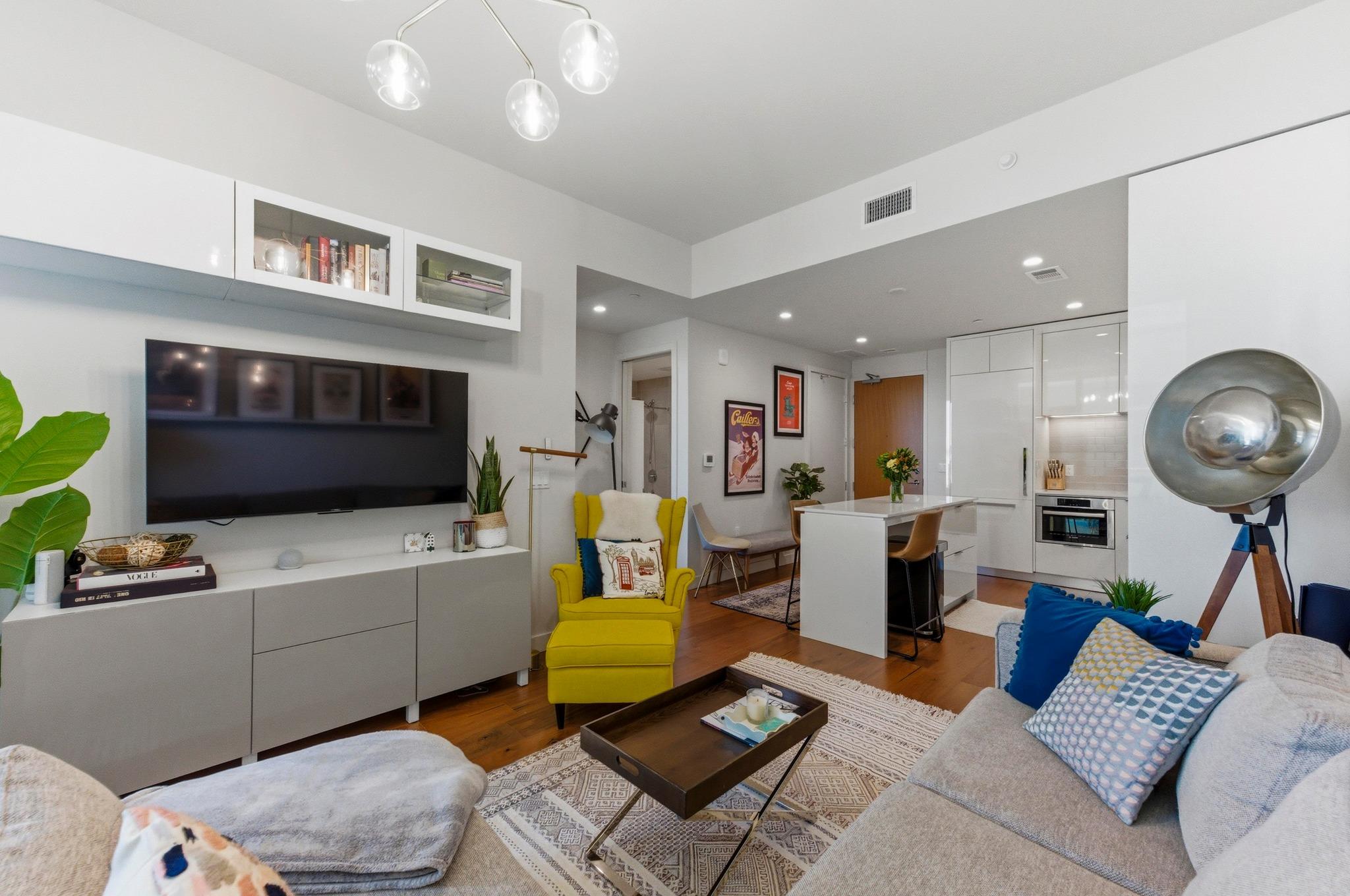 44 East Ave # 1503