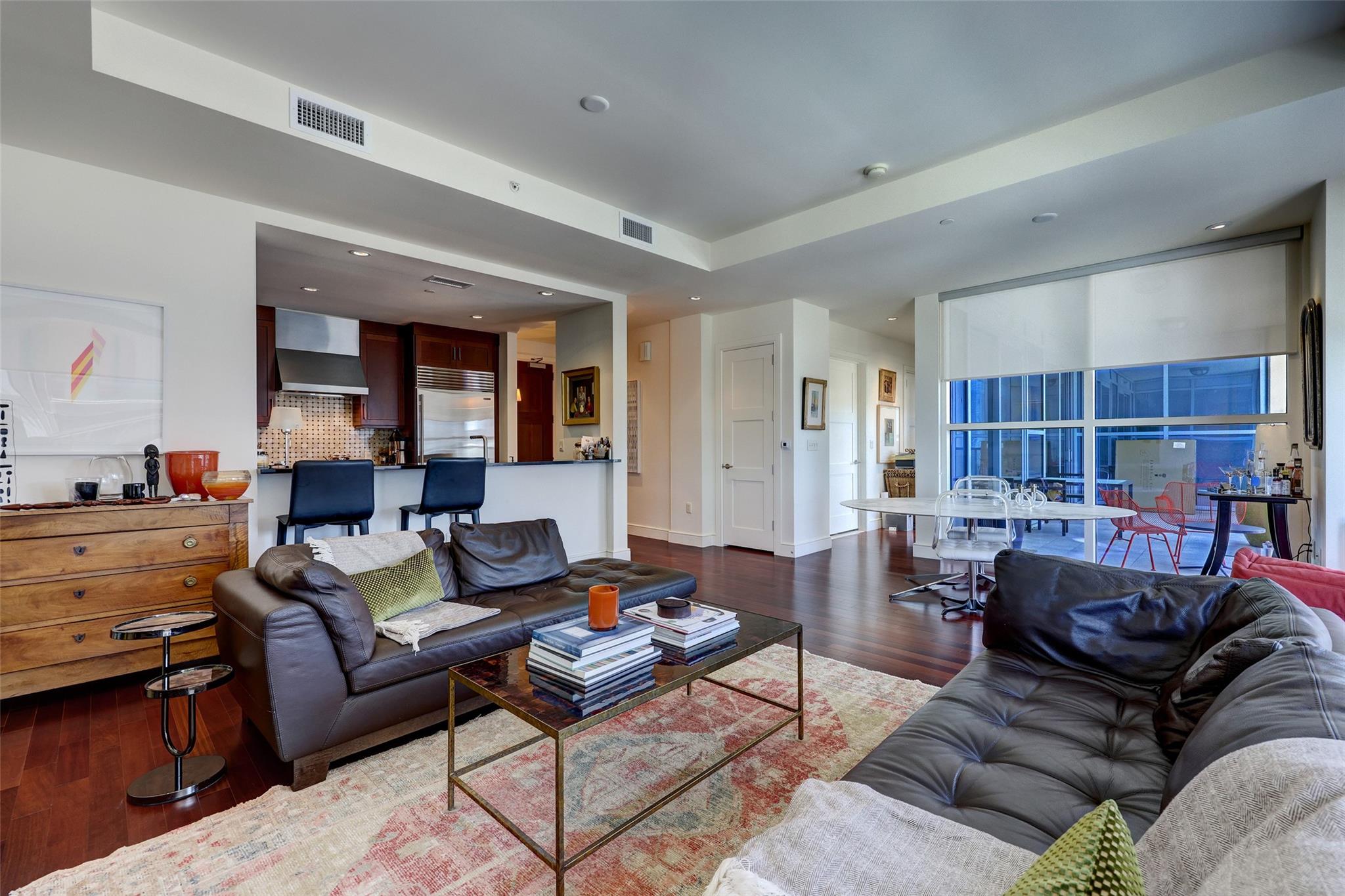 98 San Jacinto BLVD # 1803
