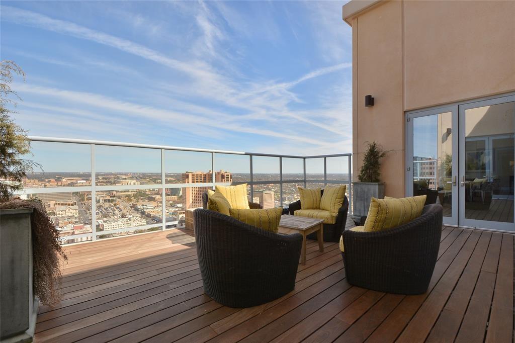 98 San Jacinto BLVD # 1803