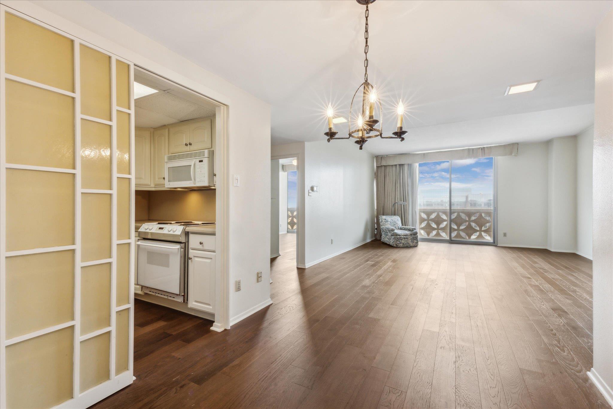 1801 Lavaca ST # 14G