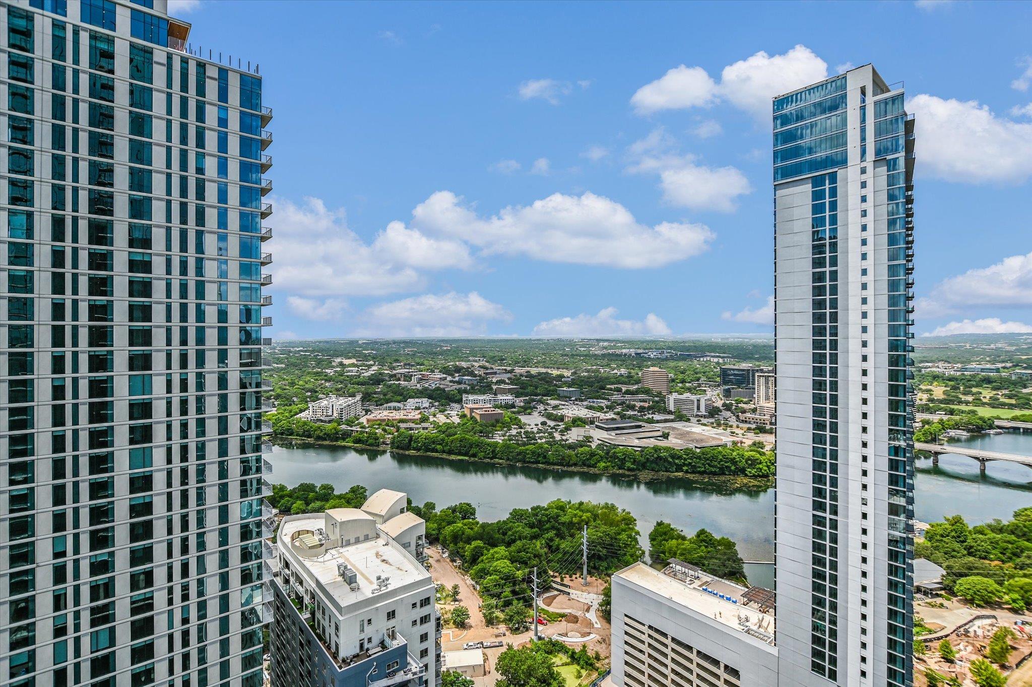 610 Davis ST # 3502