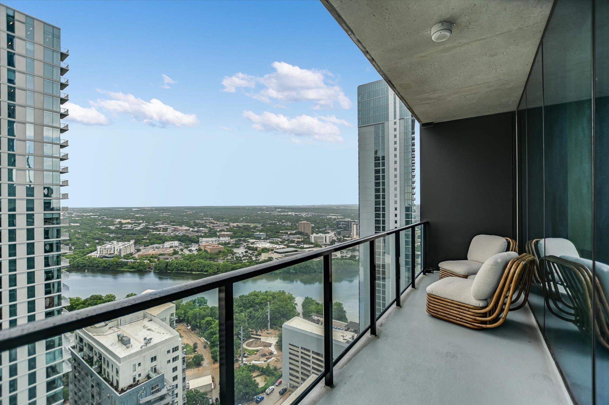 610 Davis ST # 3402