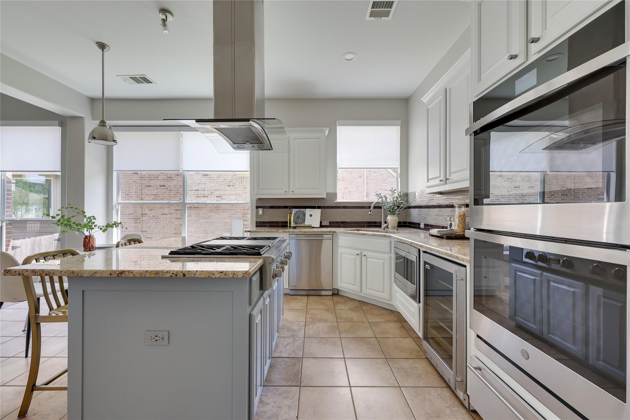 9817 Royal New Kent DR