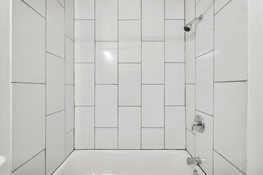 3464 Willowrun DR # B