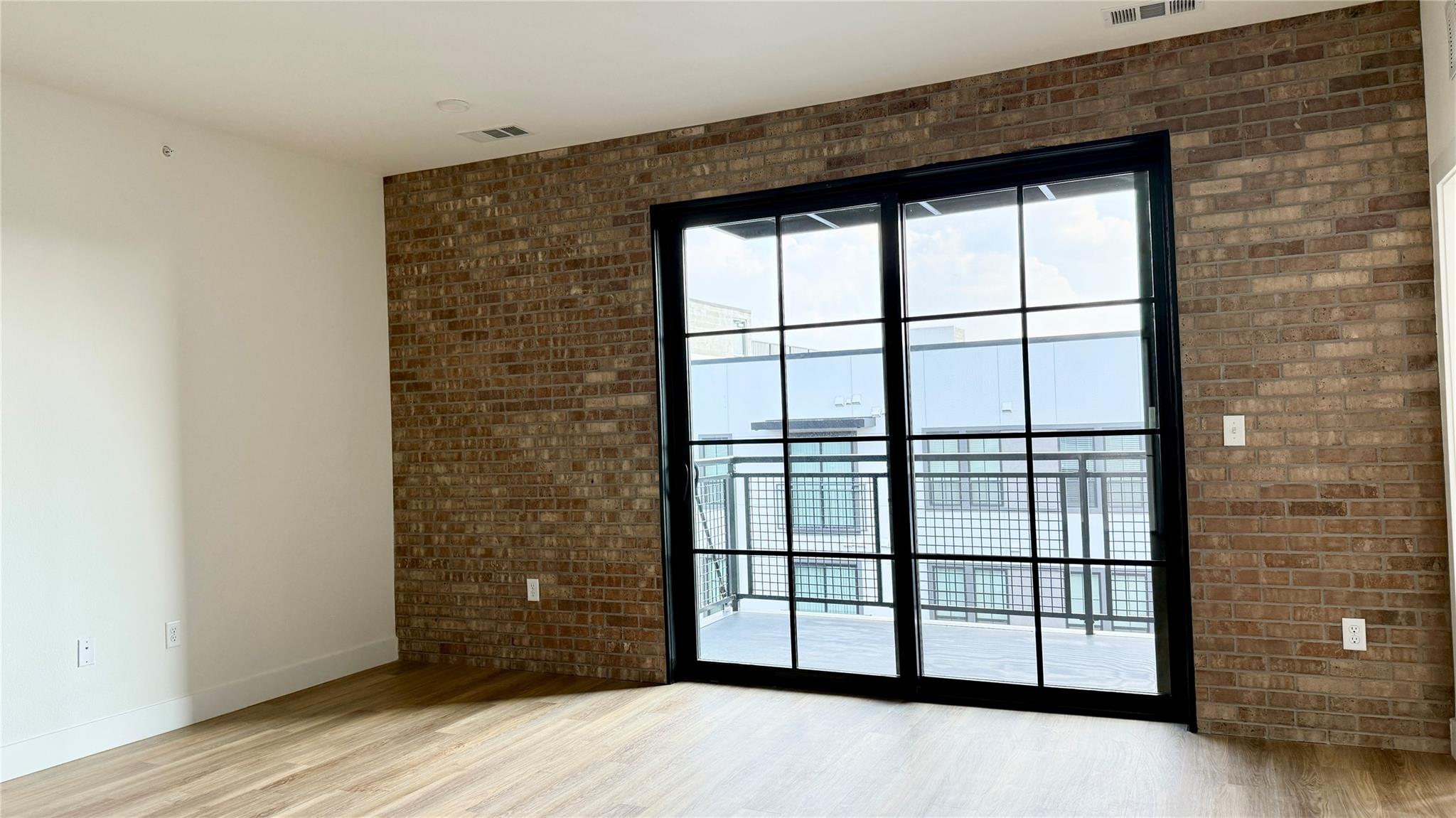 4315 S Congress Ave # 515