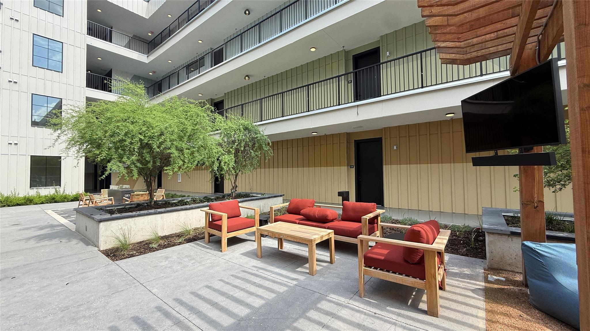 4315 S Congress Ave # 515