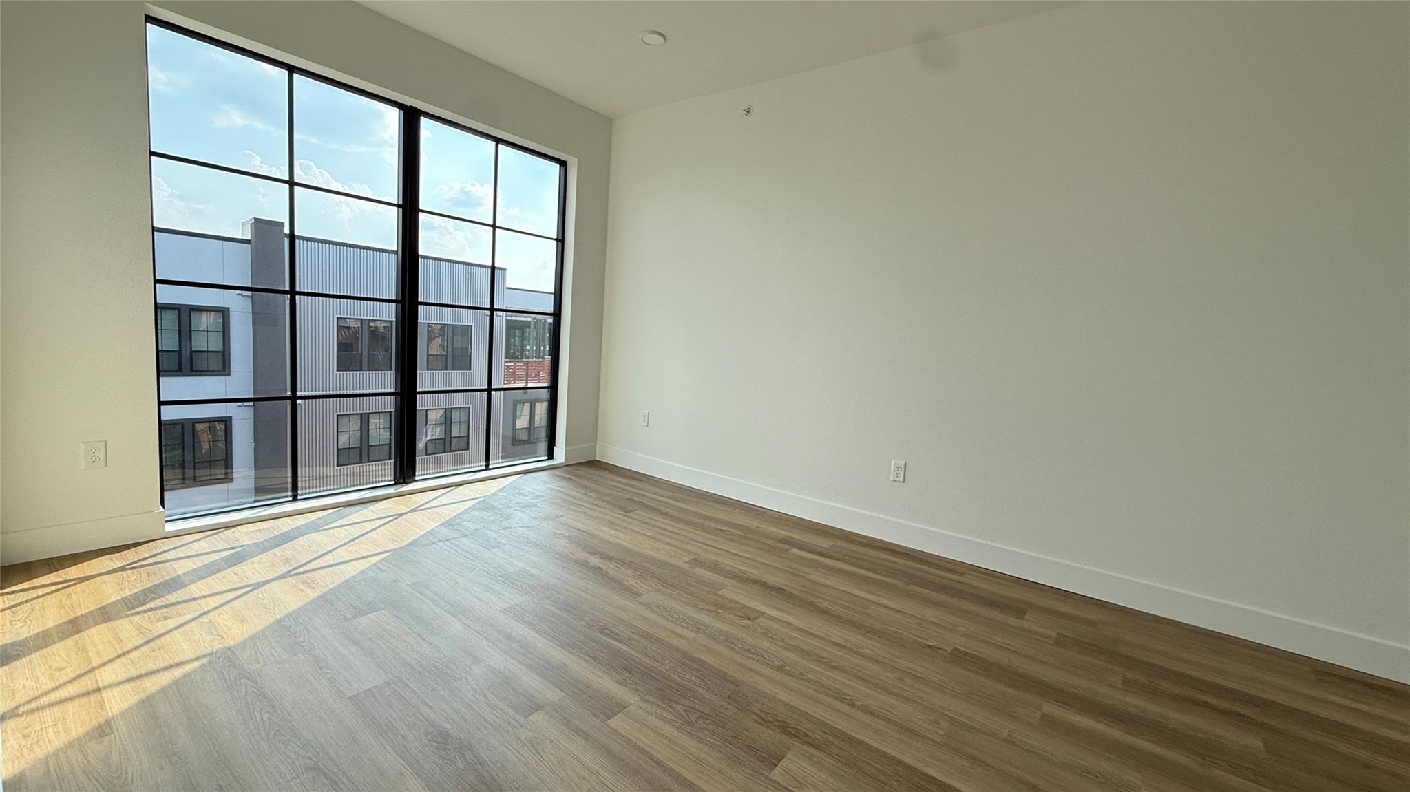 4315 S Congress Ave # 515