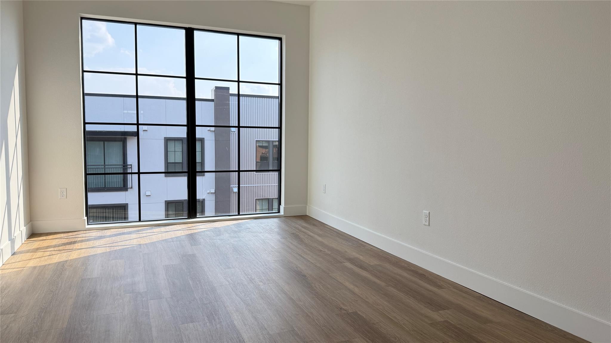 4315 S Congress Ave # 515