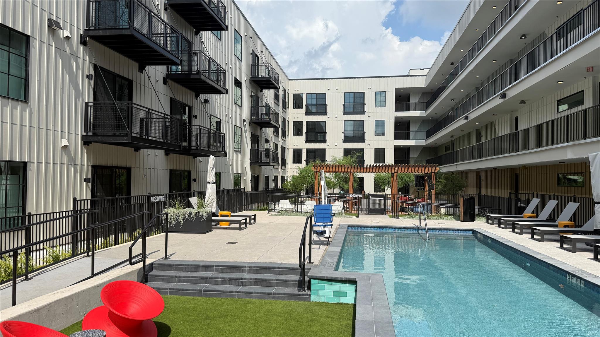 4315 S Congress Ave # 515