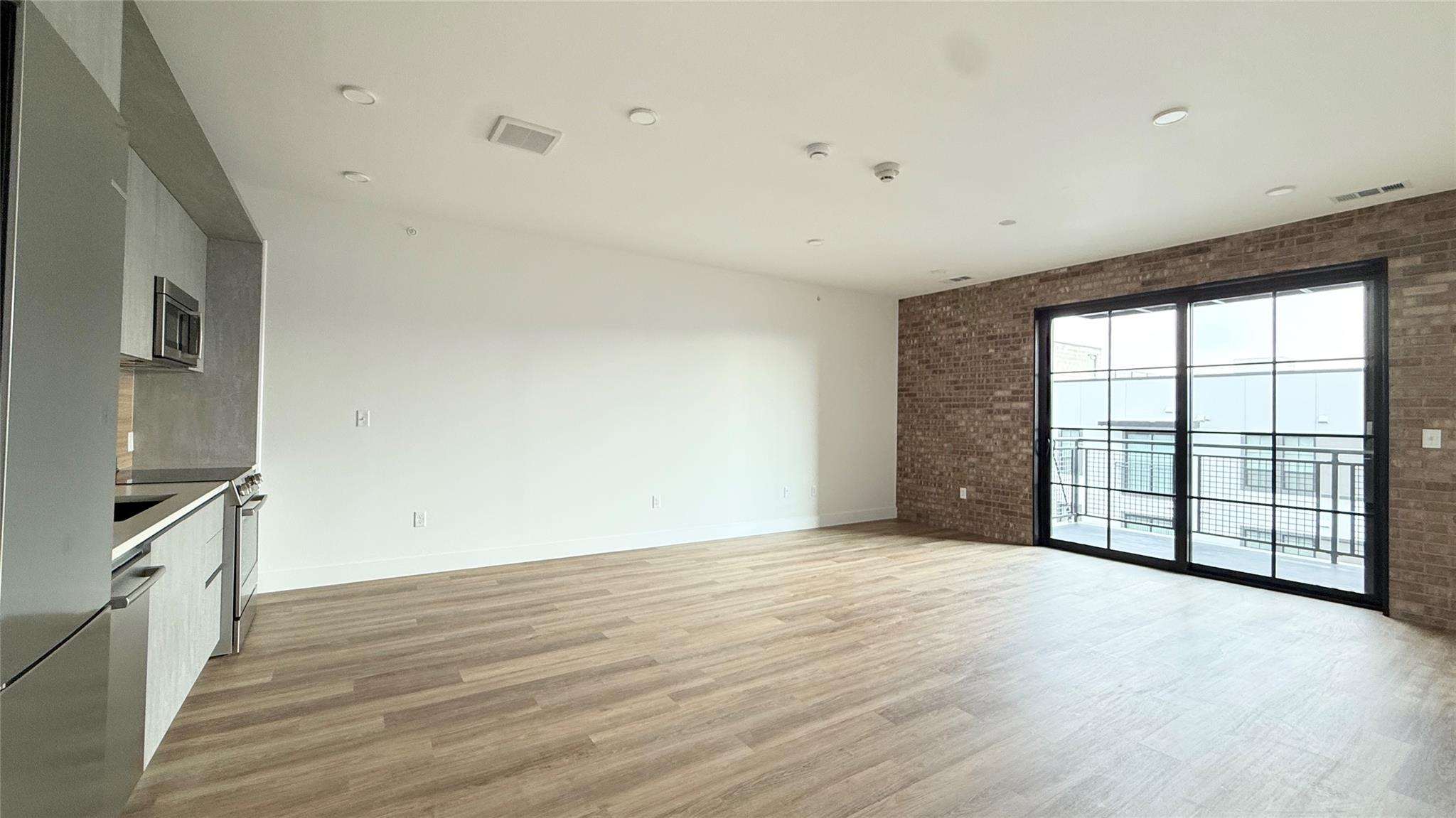 4315 S Congress Ave # 515