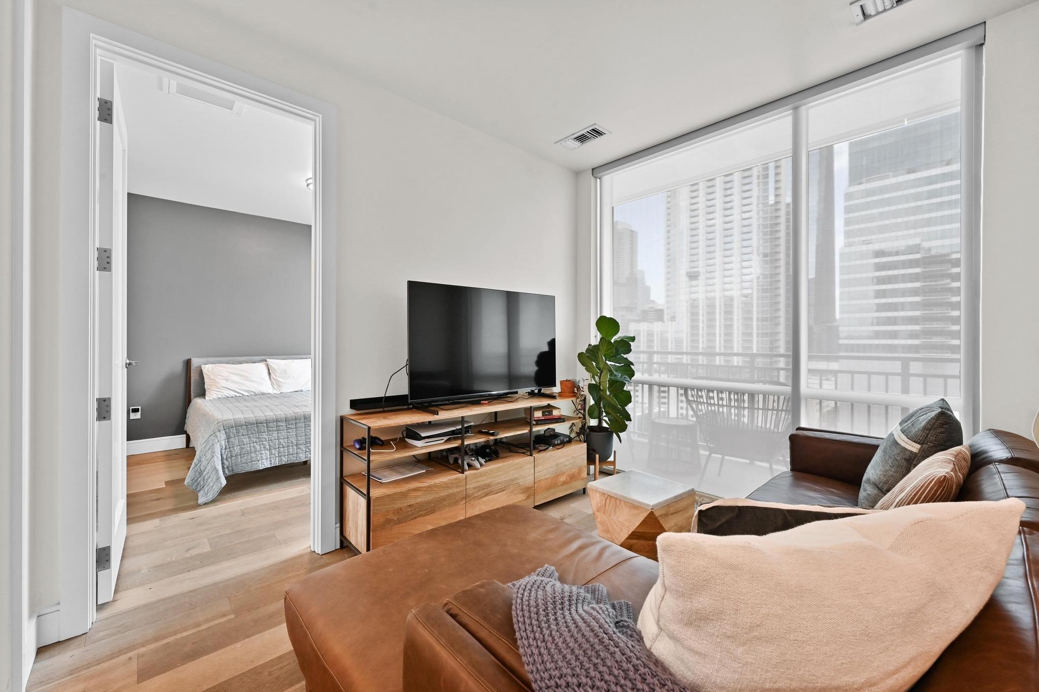 222 West Ave # 1505