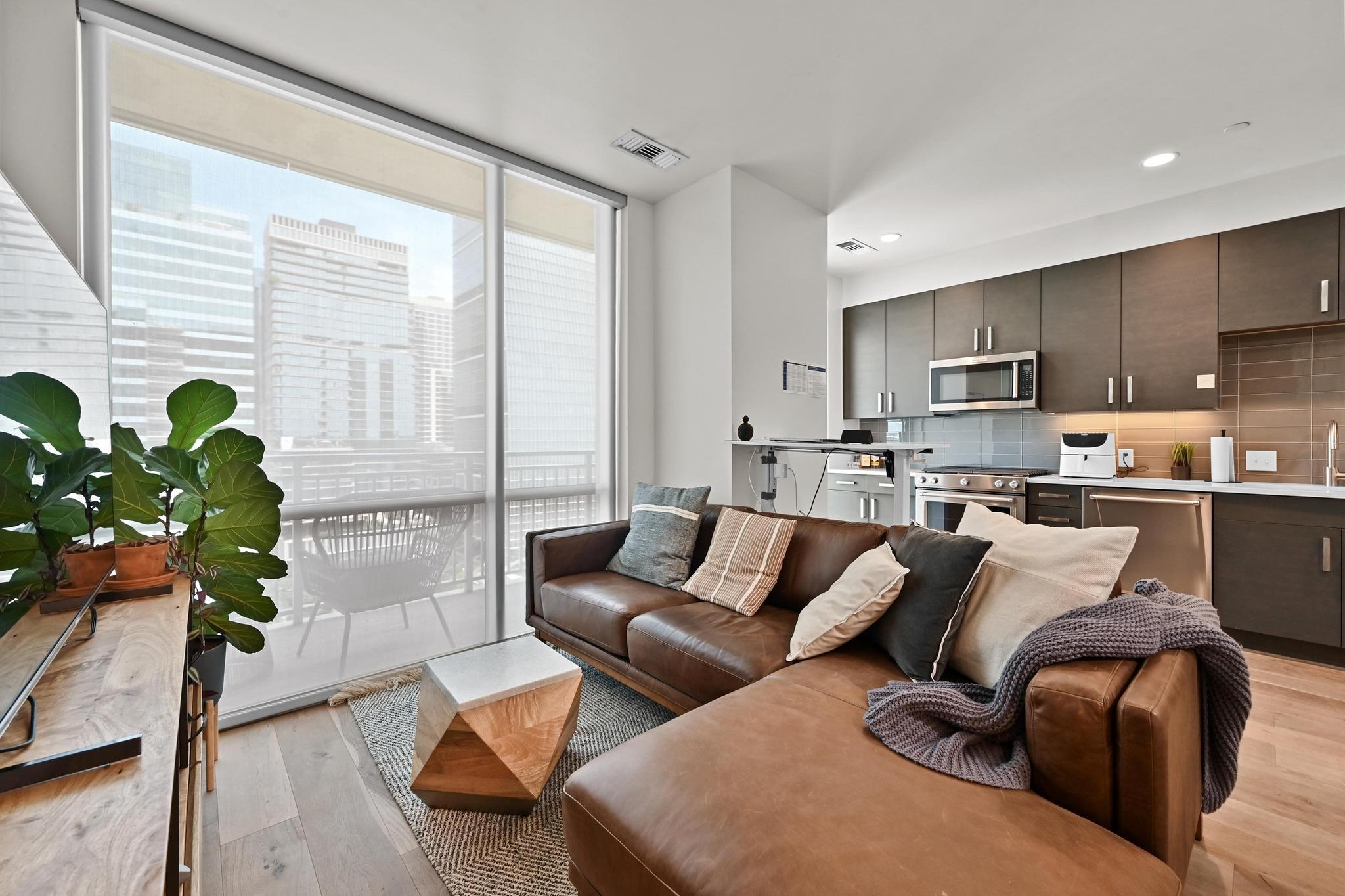 222 West Ave # 1505
