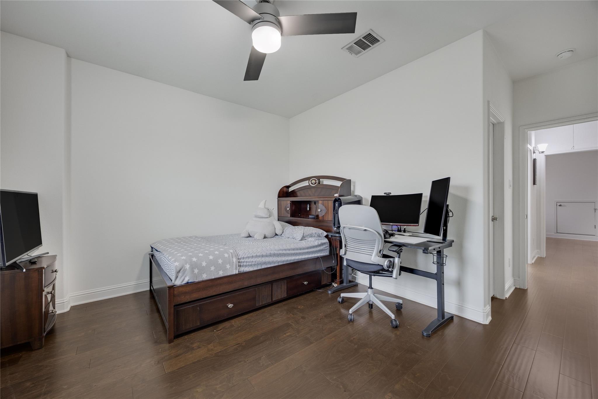4208 Bonanza DR