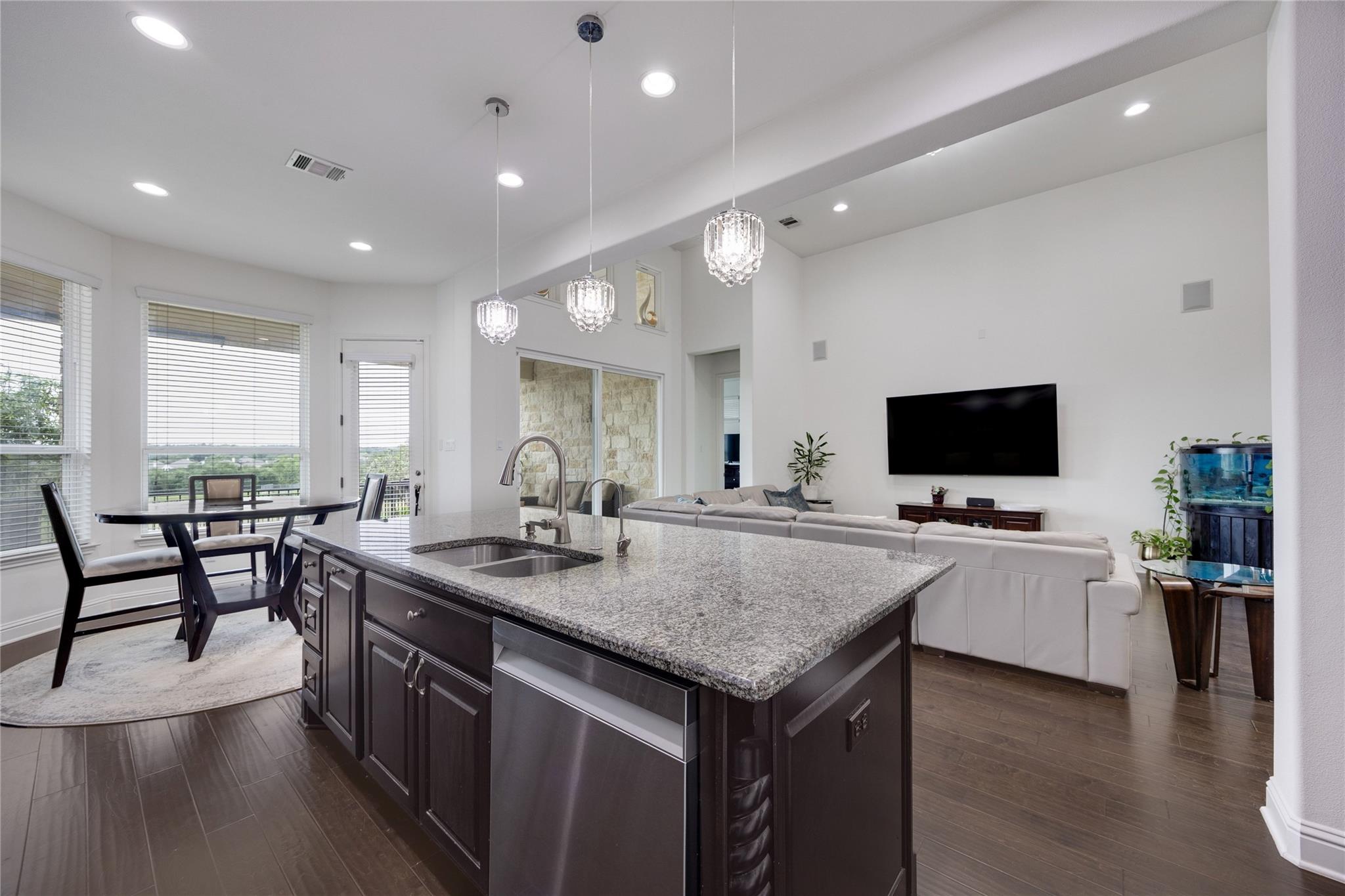 4208 Bonanza DR