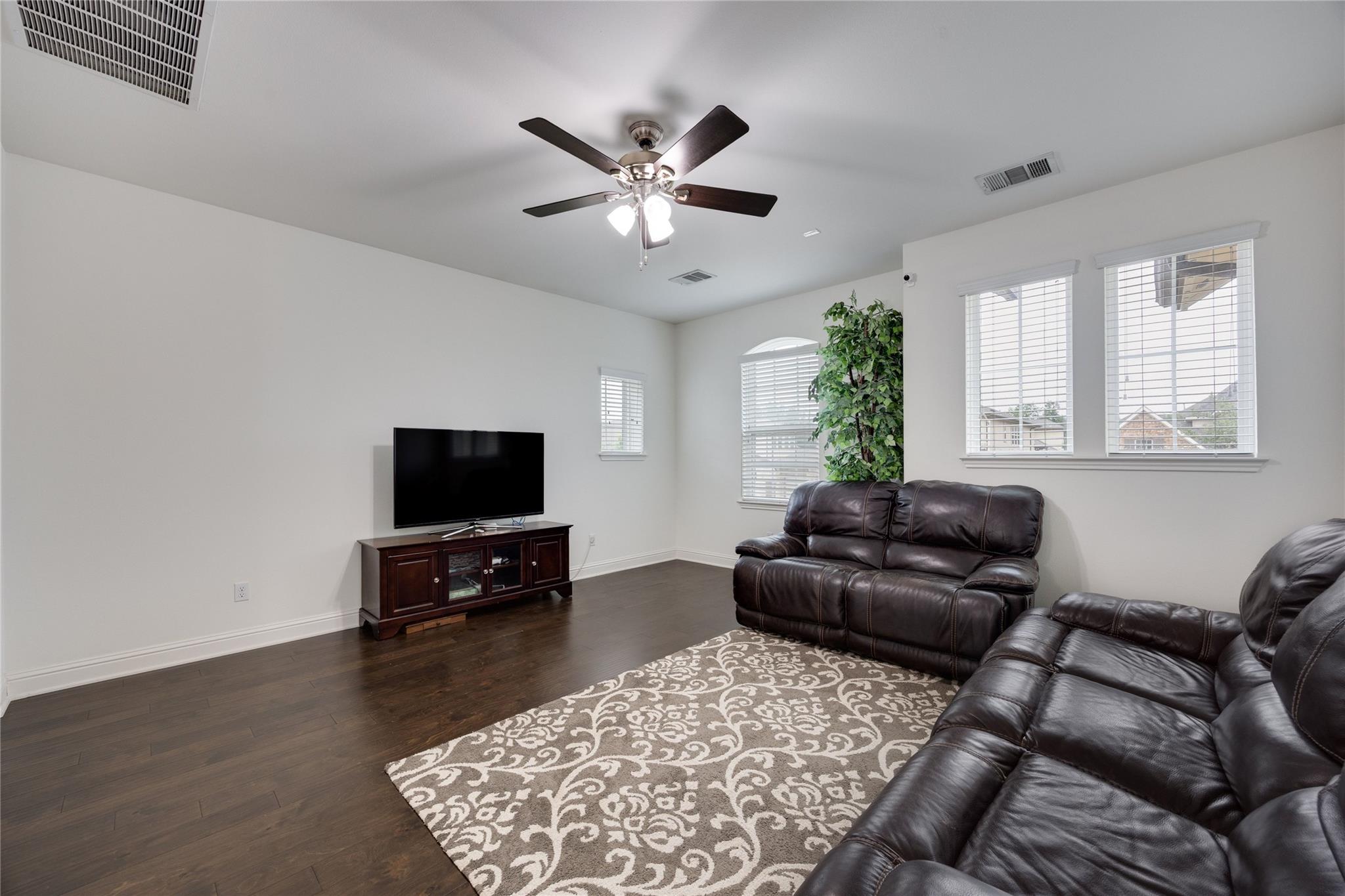 4208 Bonanza DR