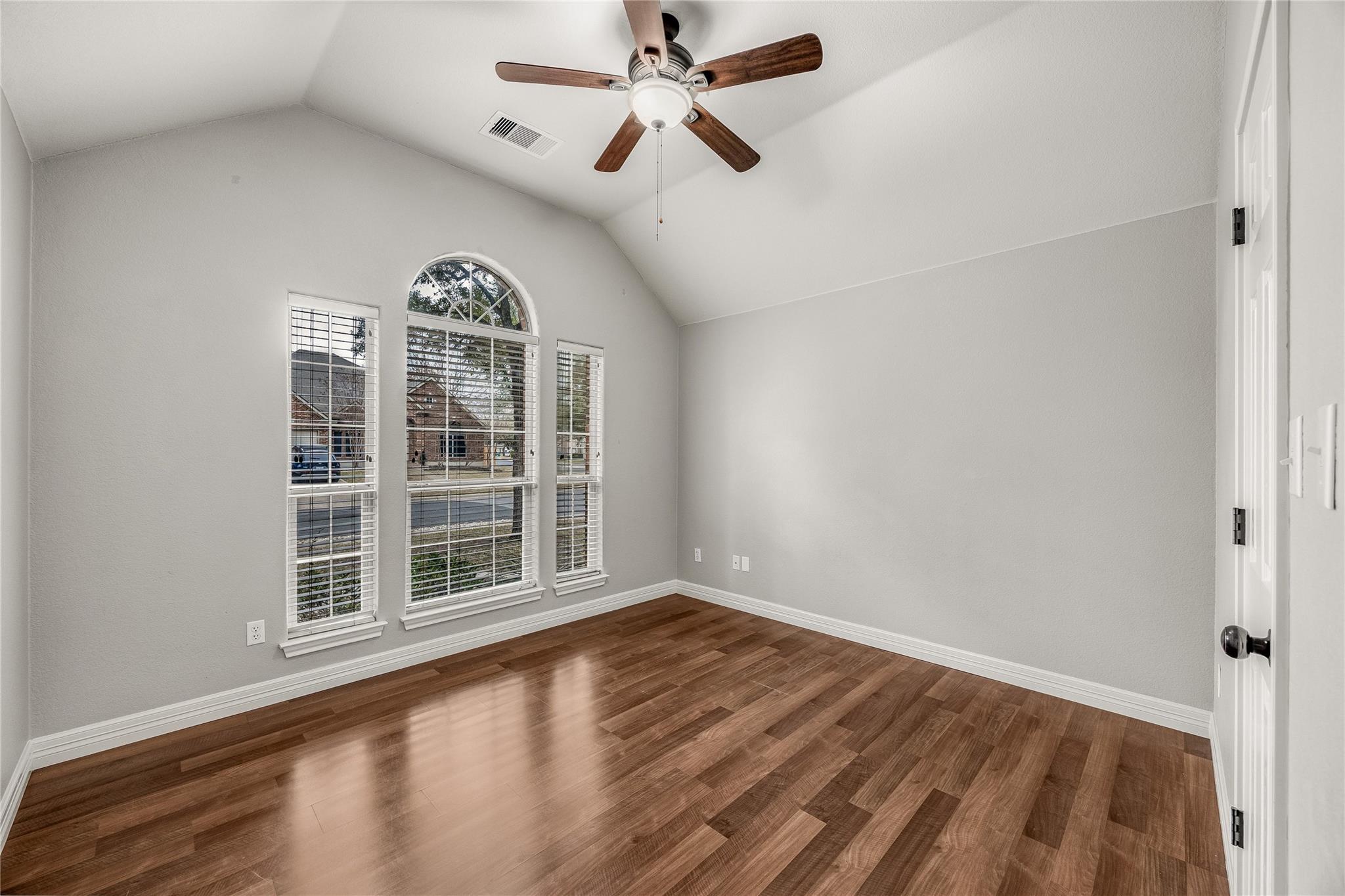 4319 S Summercrest LOOP