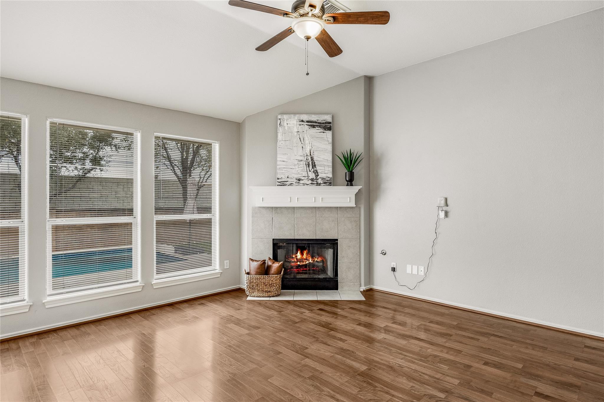 4319 S Summercrest LOOP