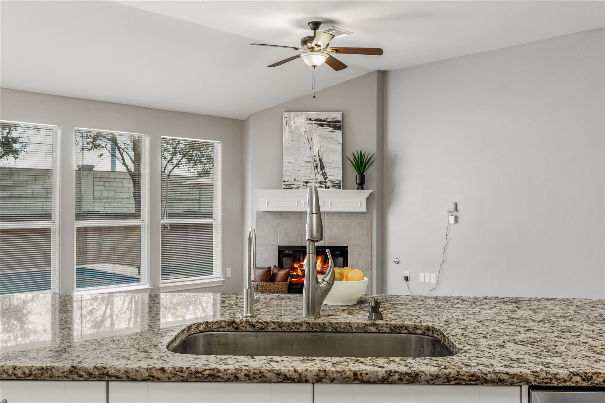 4319 S Summercrest LOOP