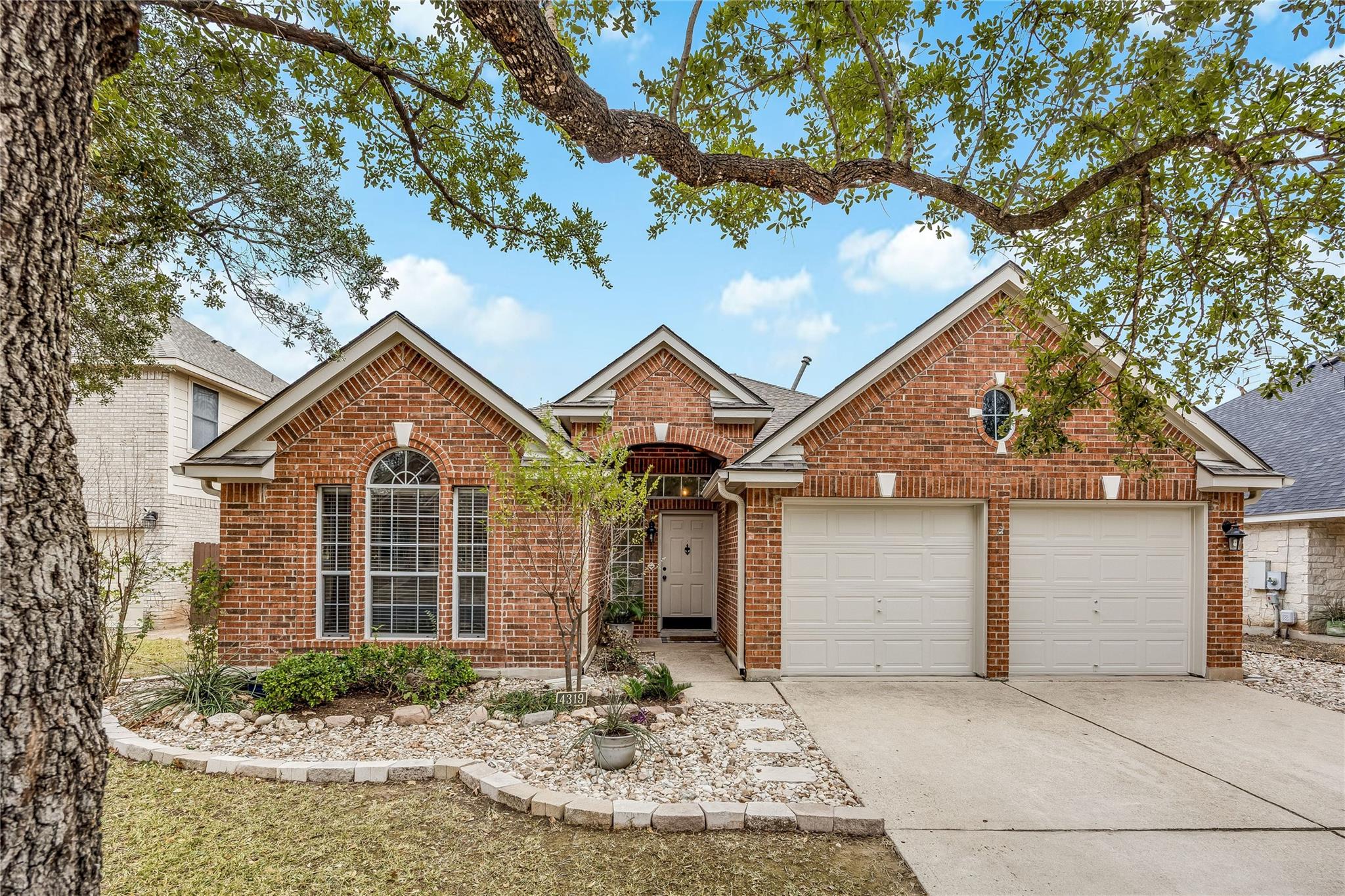 4319 S Summercrest LOOP