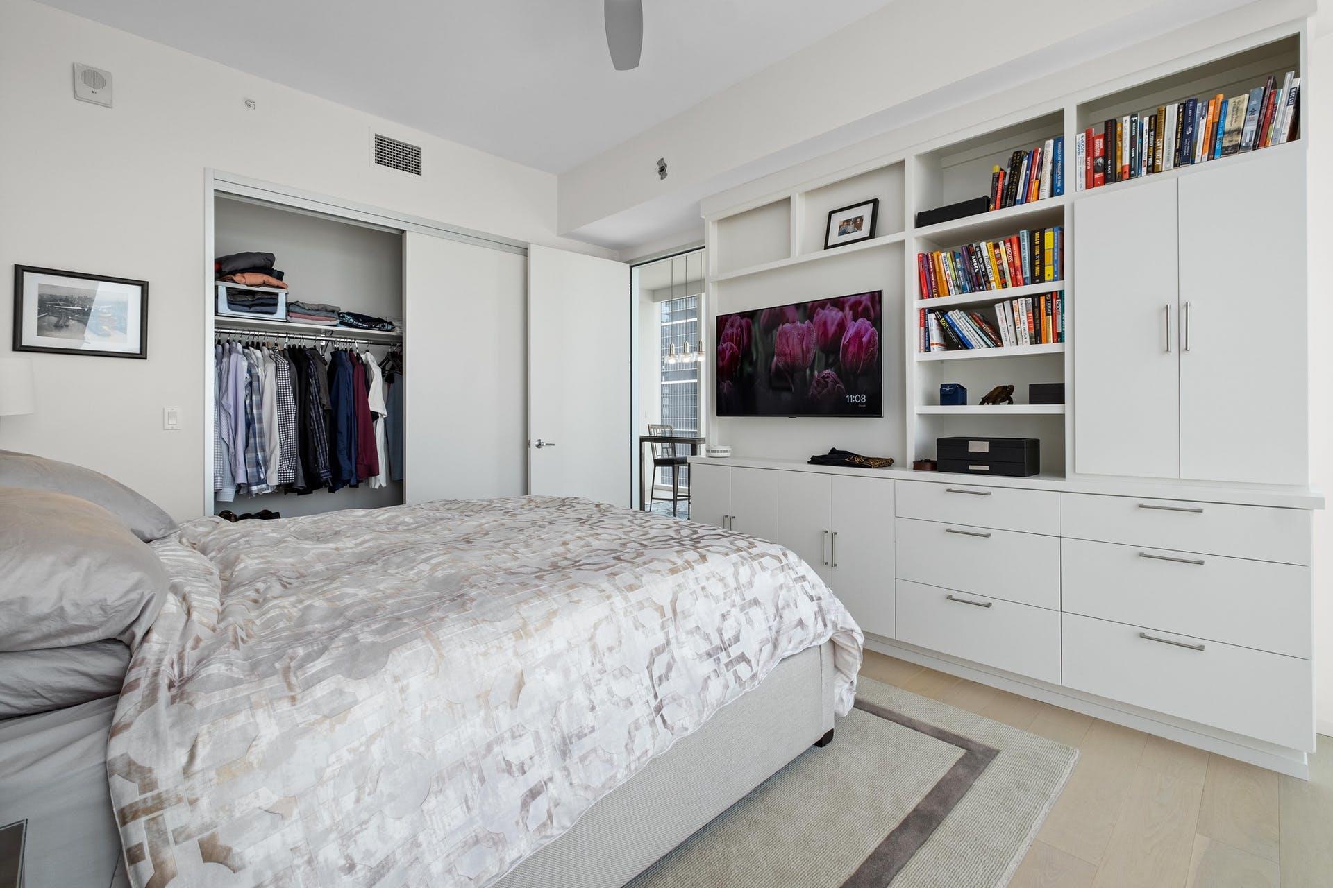 301 West Ave # 2008