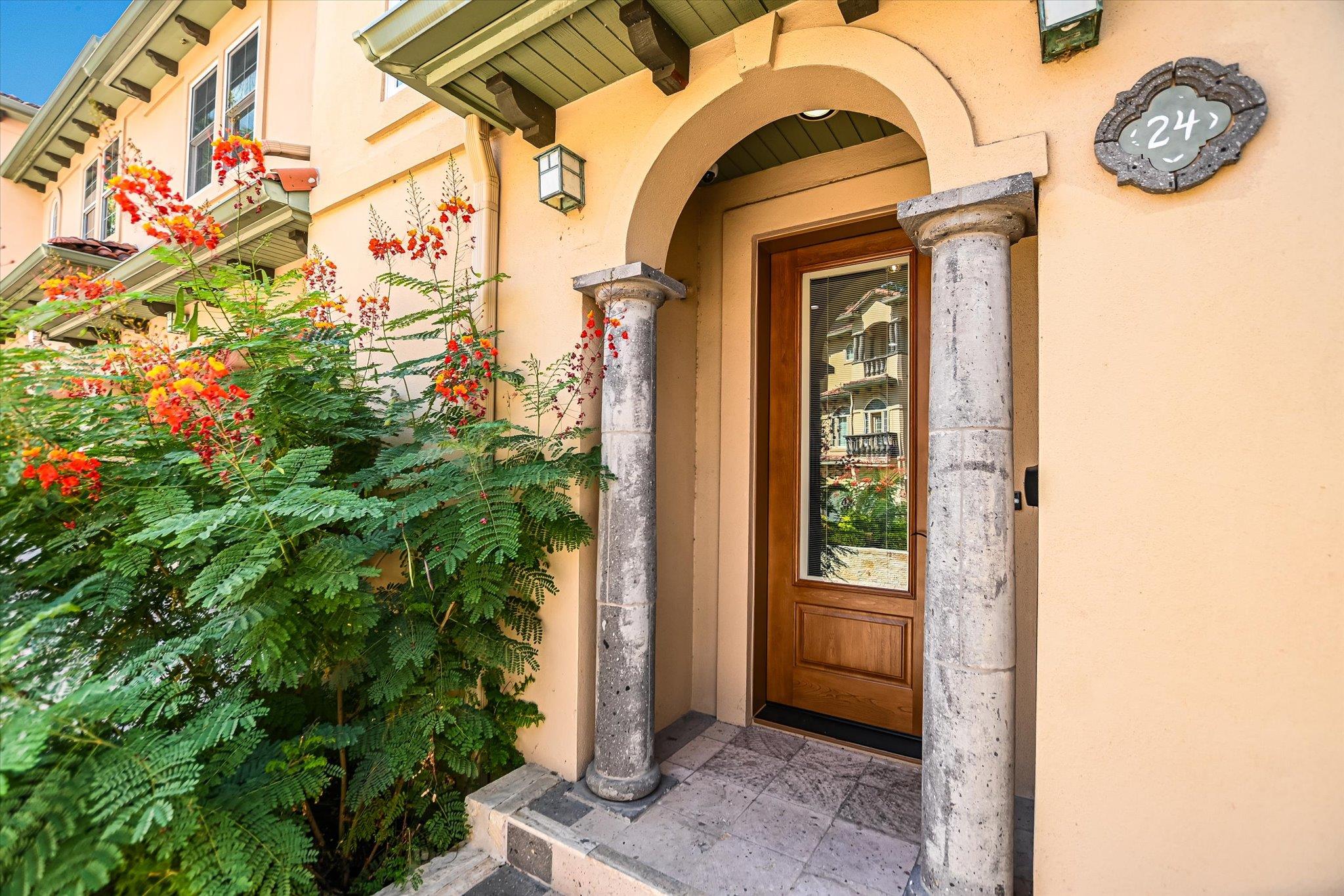 1529 Barton Springs Road RD # 24