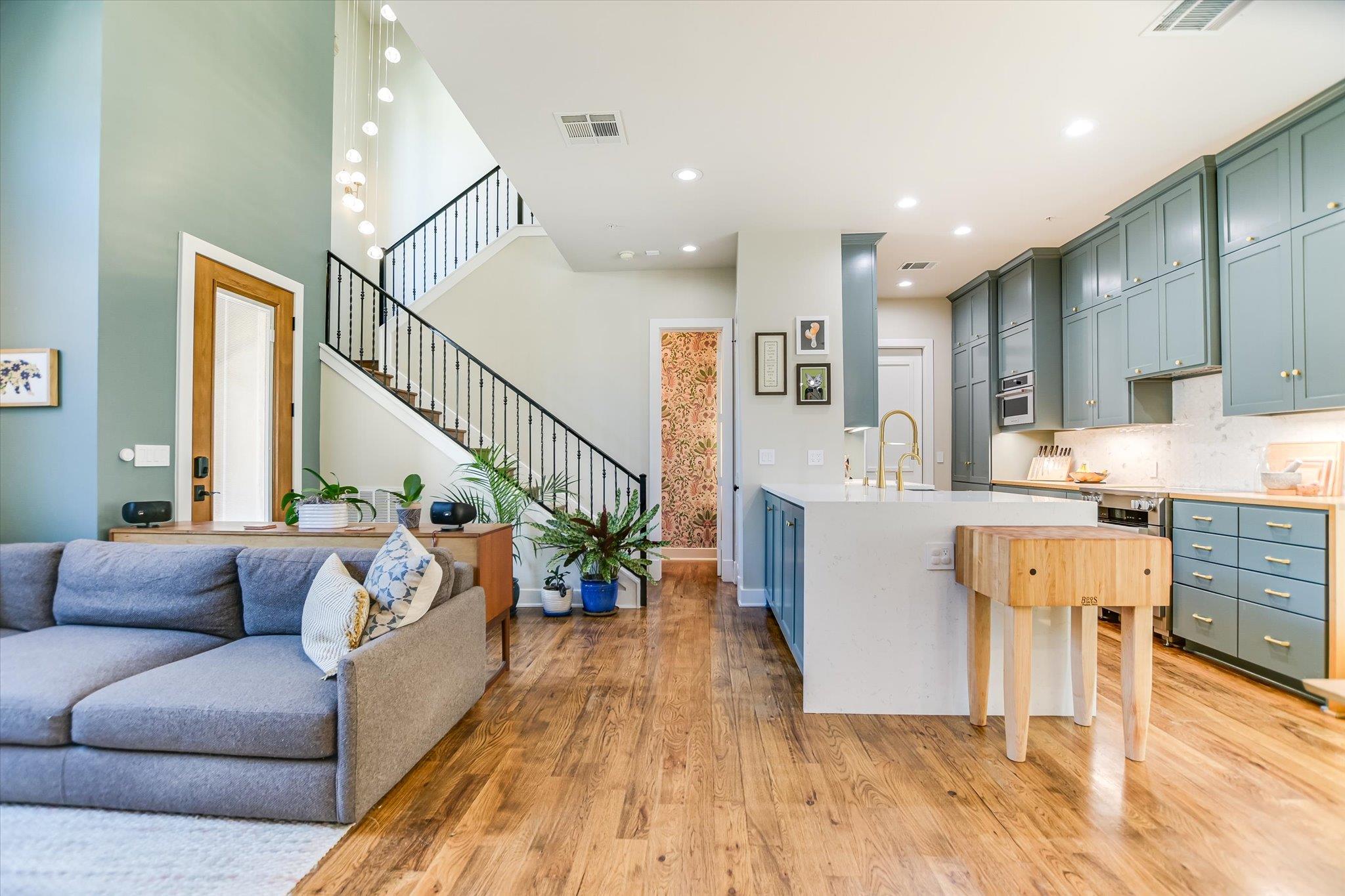 1529 Barton Springs Road RD # 24