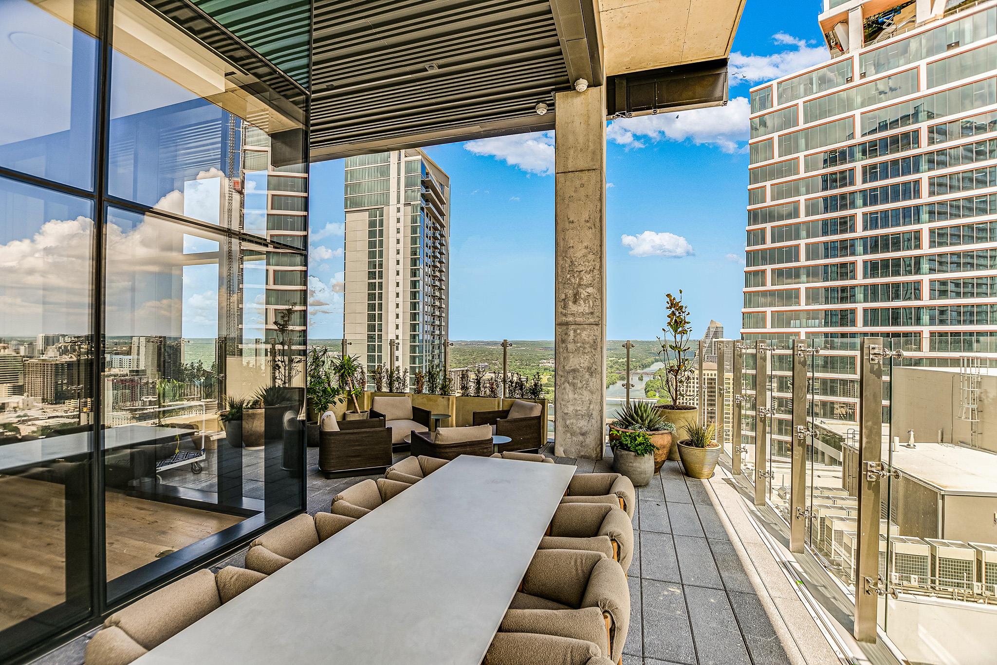 610 Davis ST # 2311