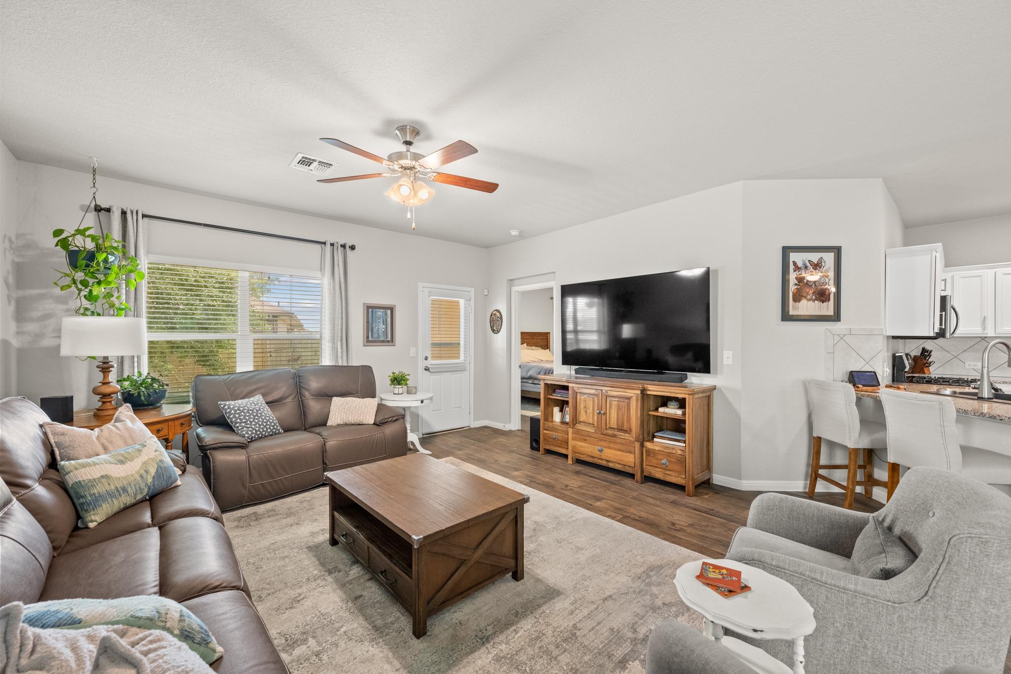 2109 Dickinson TER