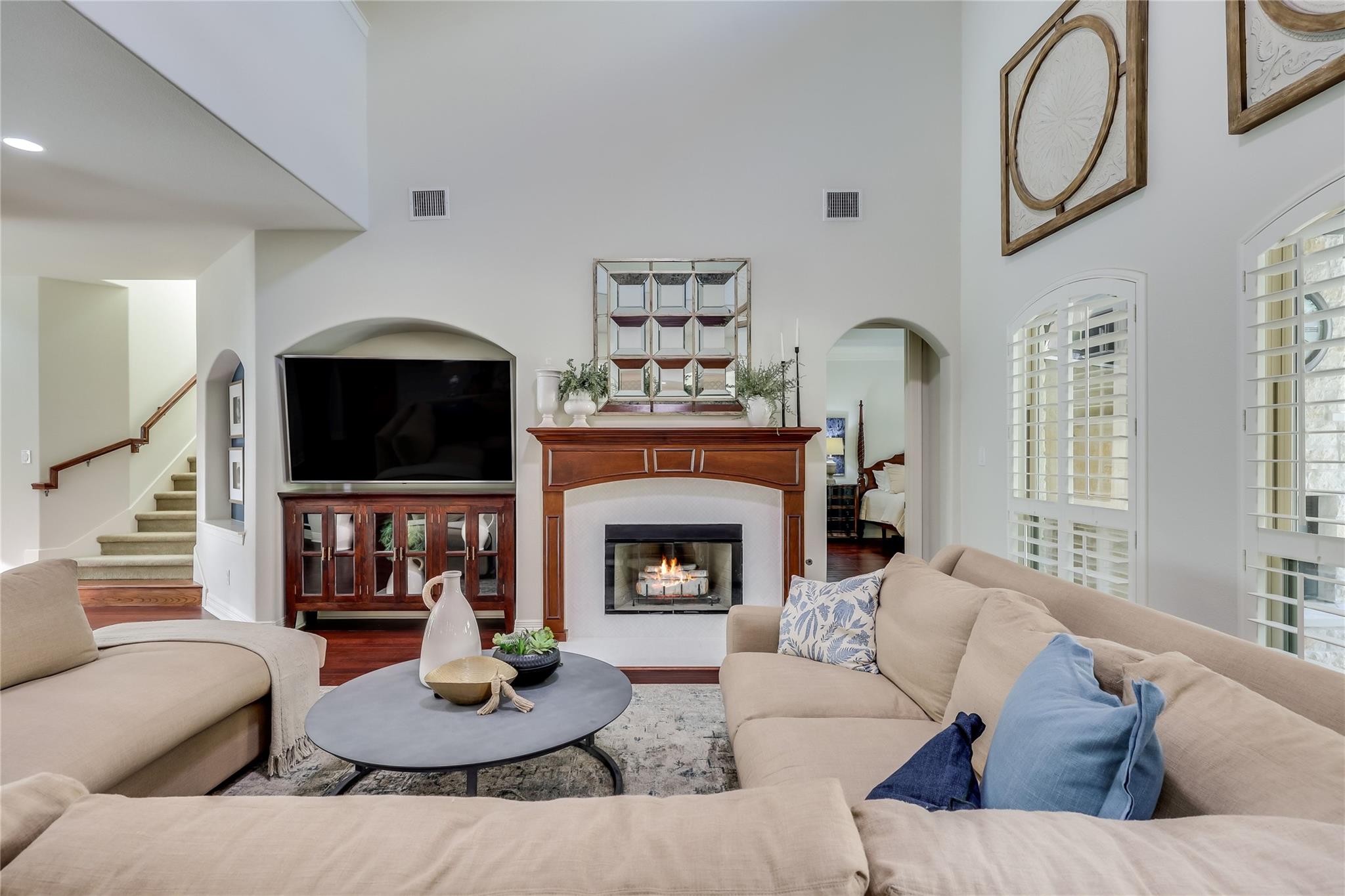 401 Bluff View RD