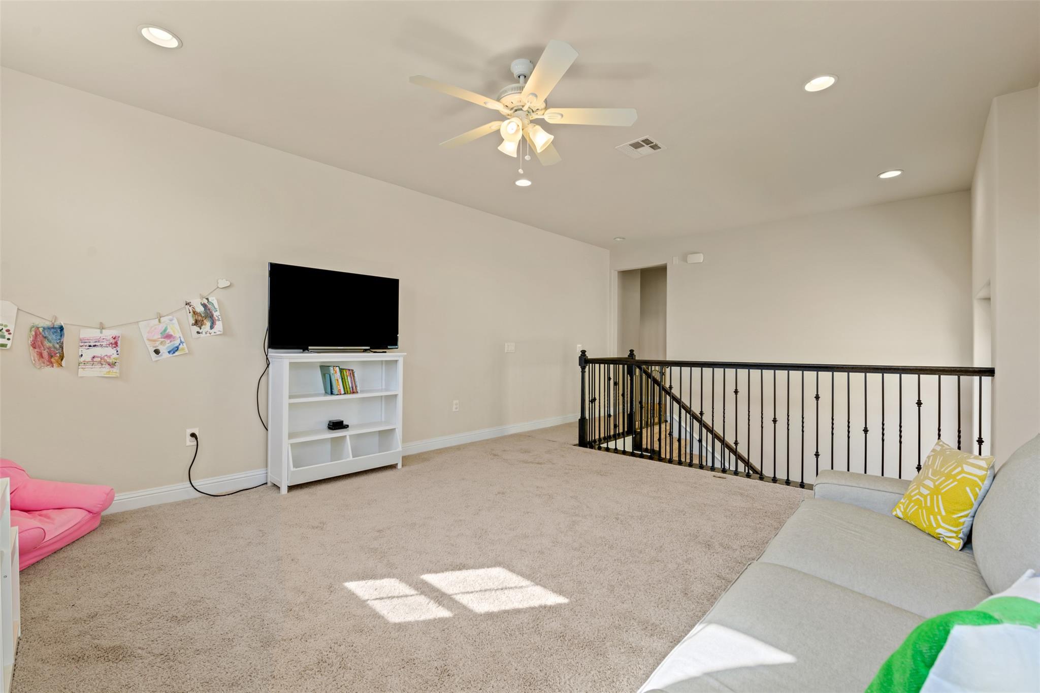 10915 Hidden Caves WAY