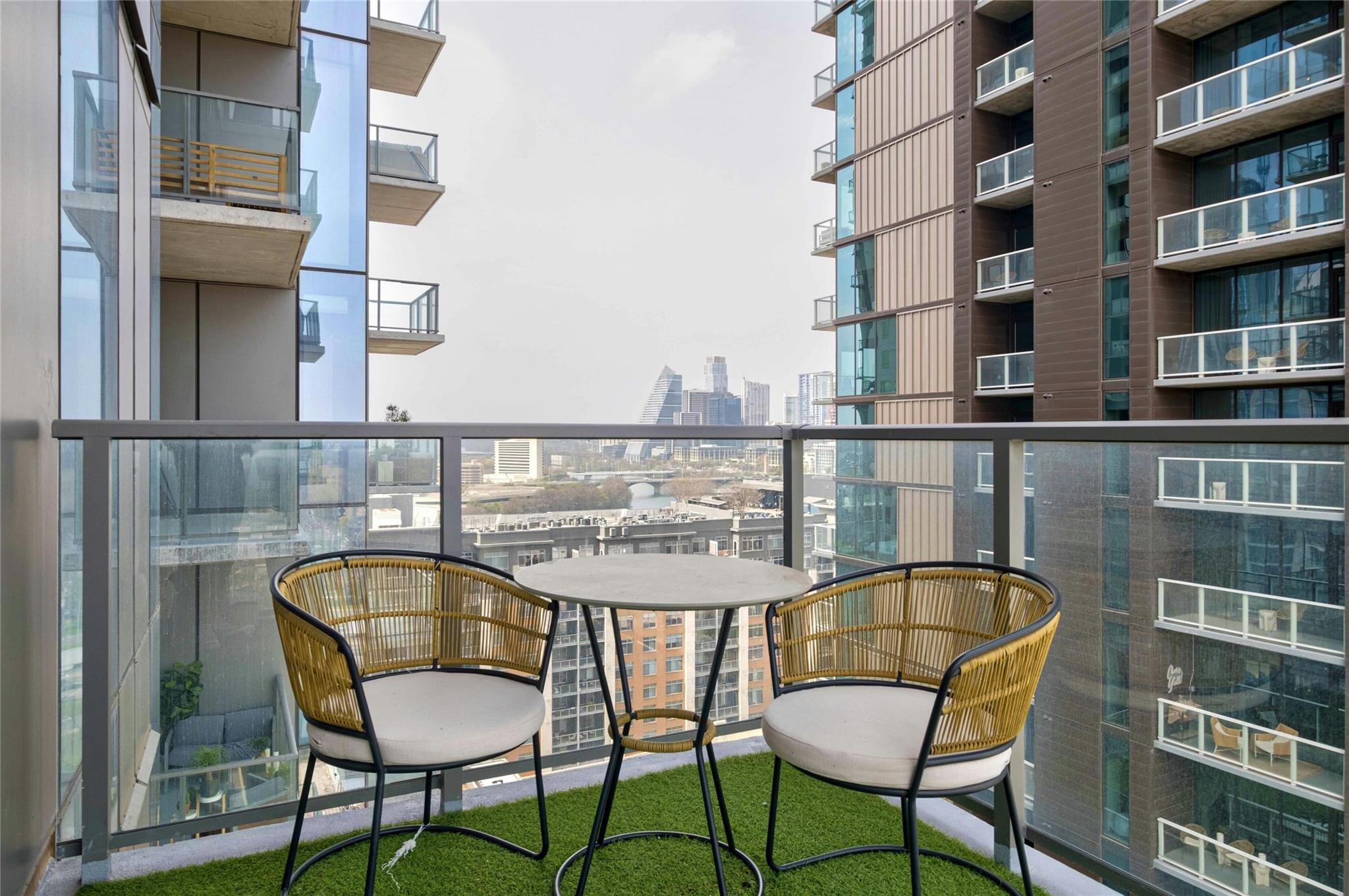 44 East Ave # 1507