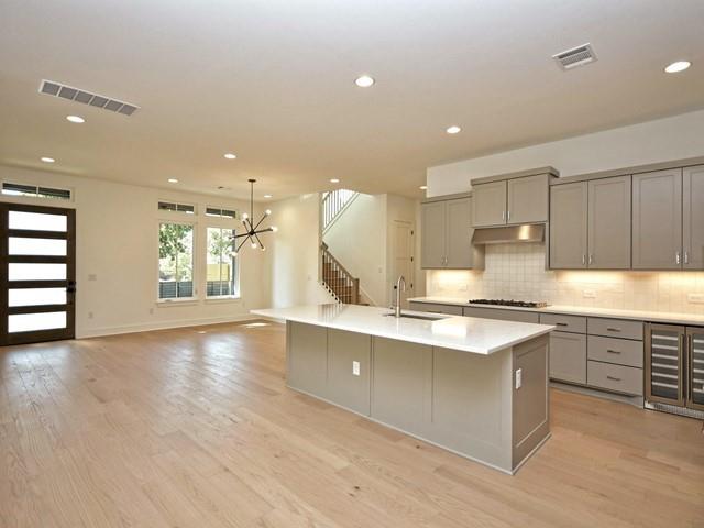 7500 Saint Cecelia ST