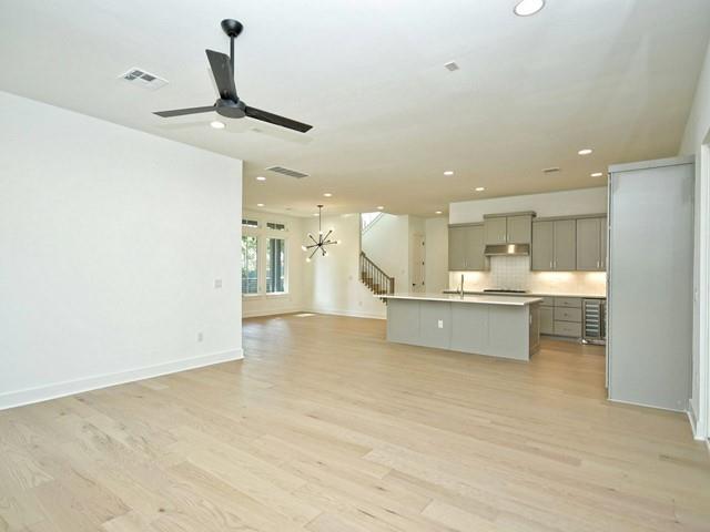 7500 Saint Cecelia ST