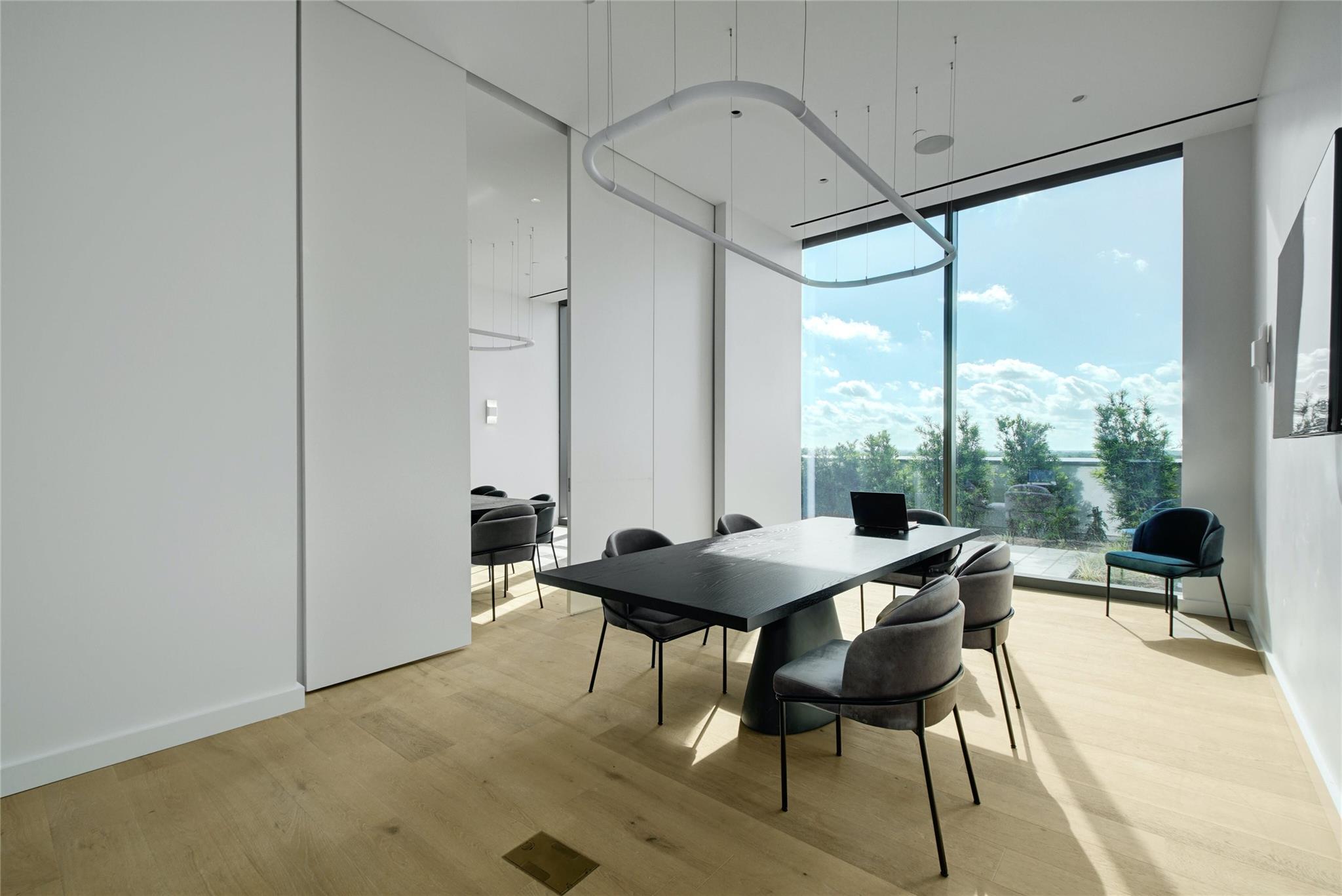 44 East Ave # 1701
