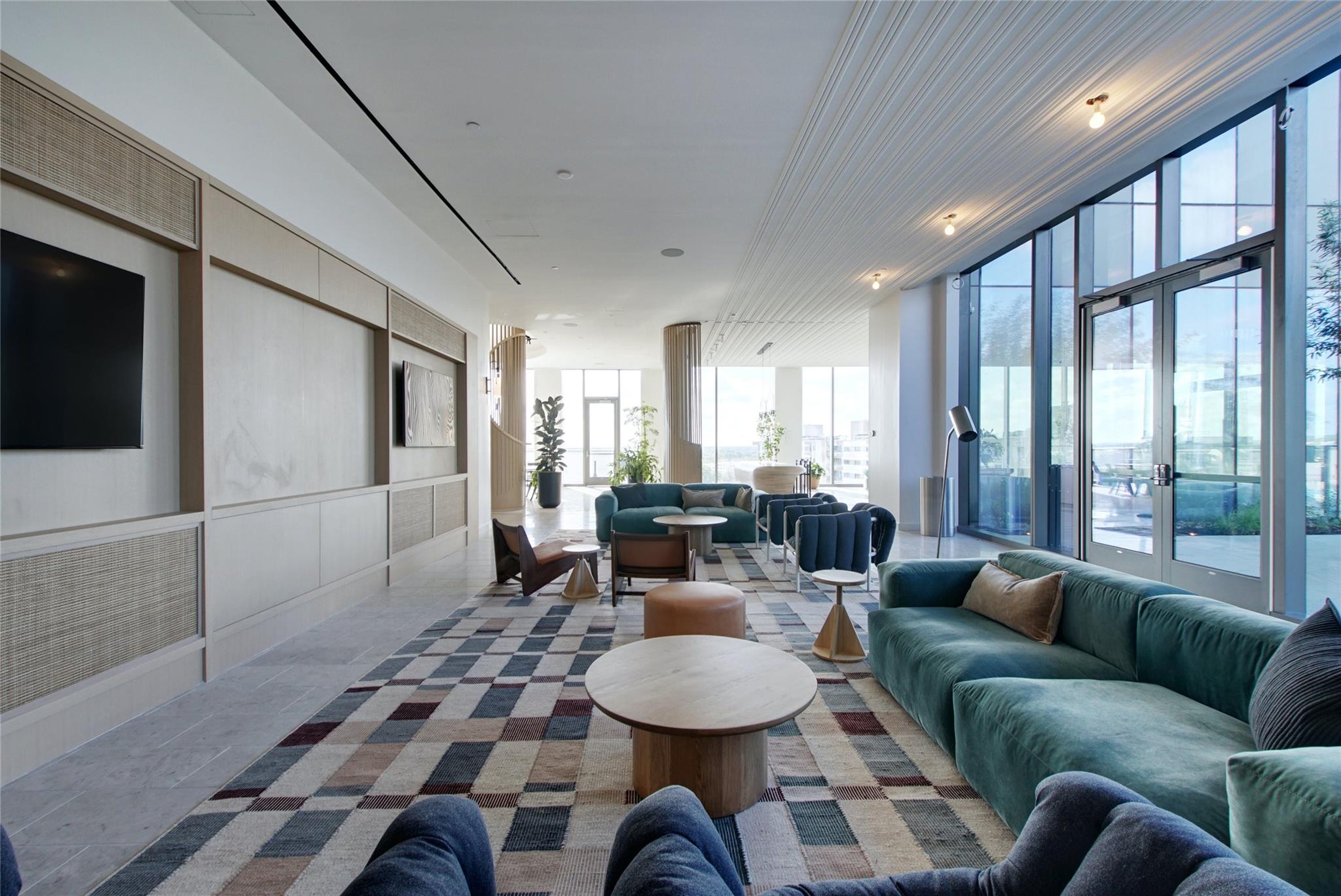 44 East Ave # 1701
