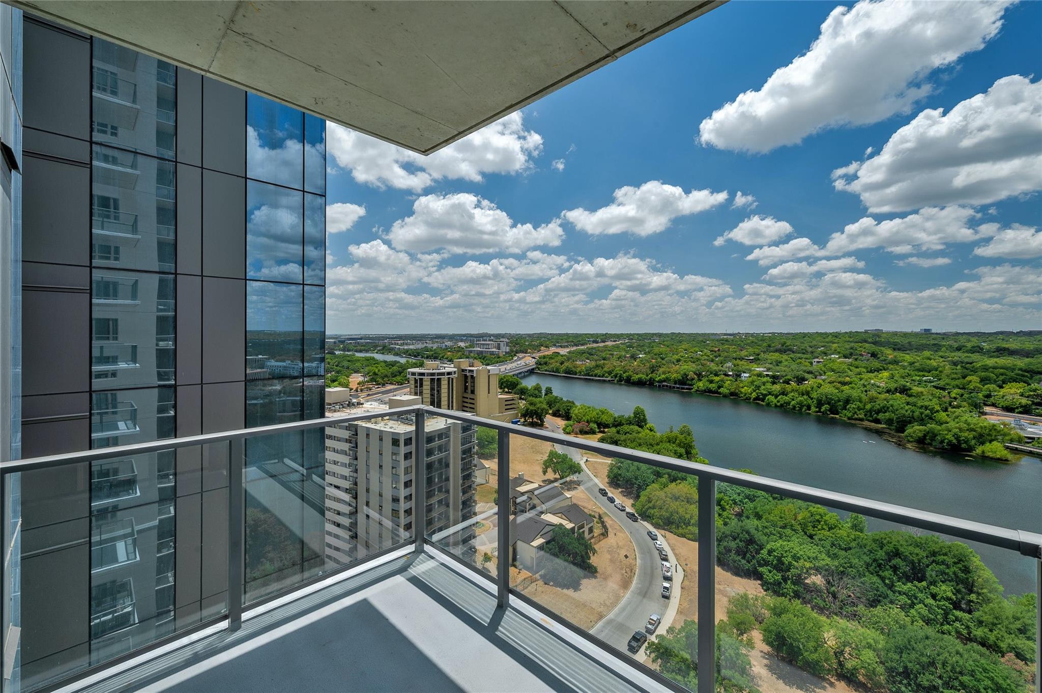 44 East Ave # 1701